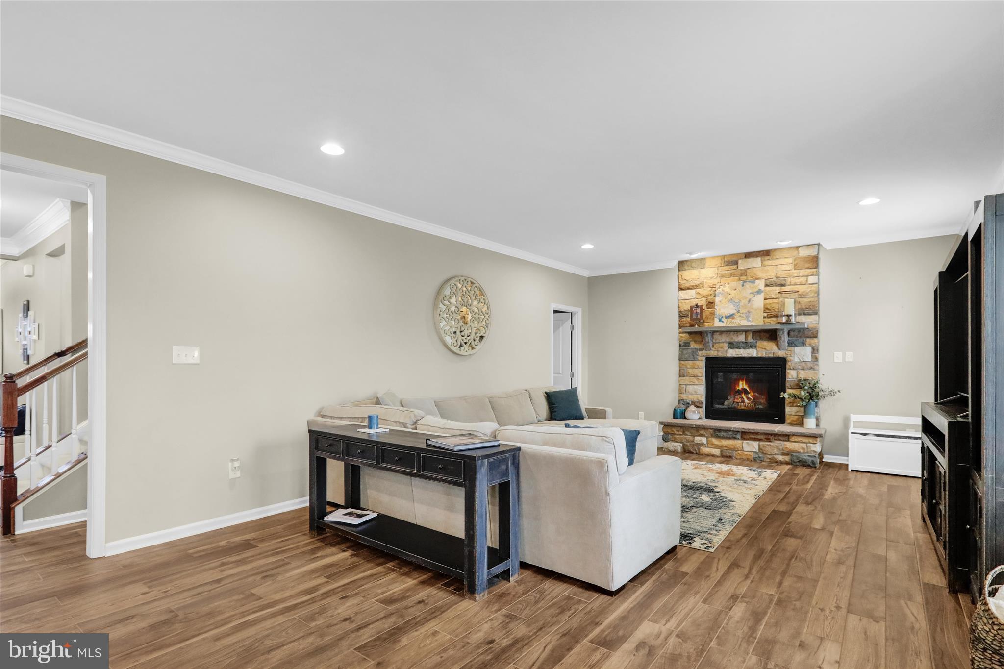 PRES AT MONTGOMERY - Residential