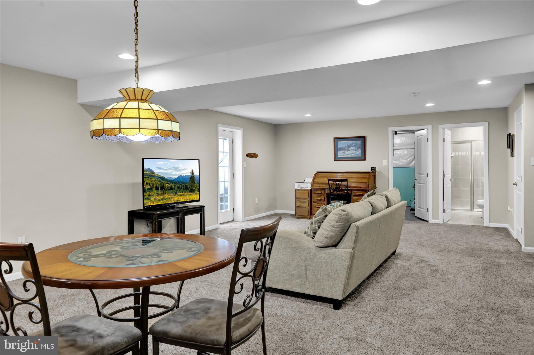 PRES AT MONTGOMERY - Residential