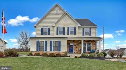 30 HUNTSVILLE DRIVE GILBERTSVILLE PA 19525