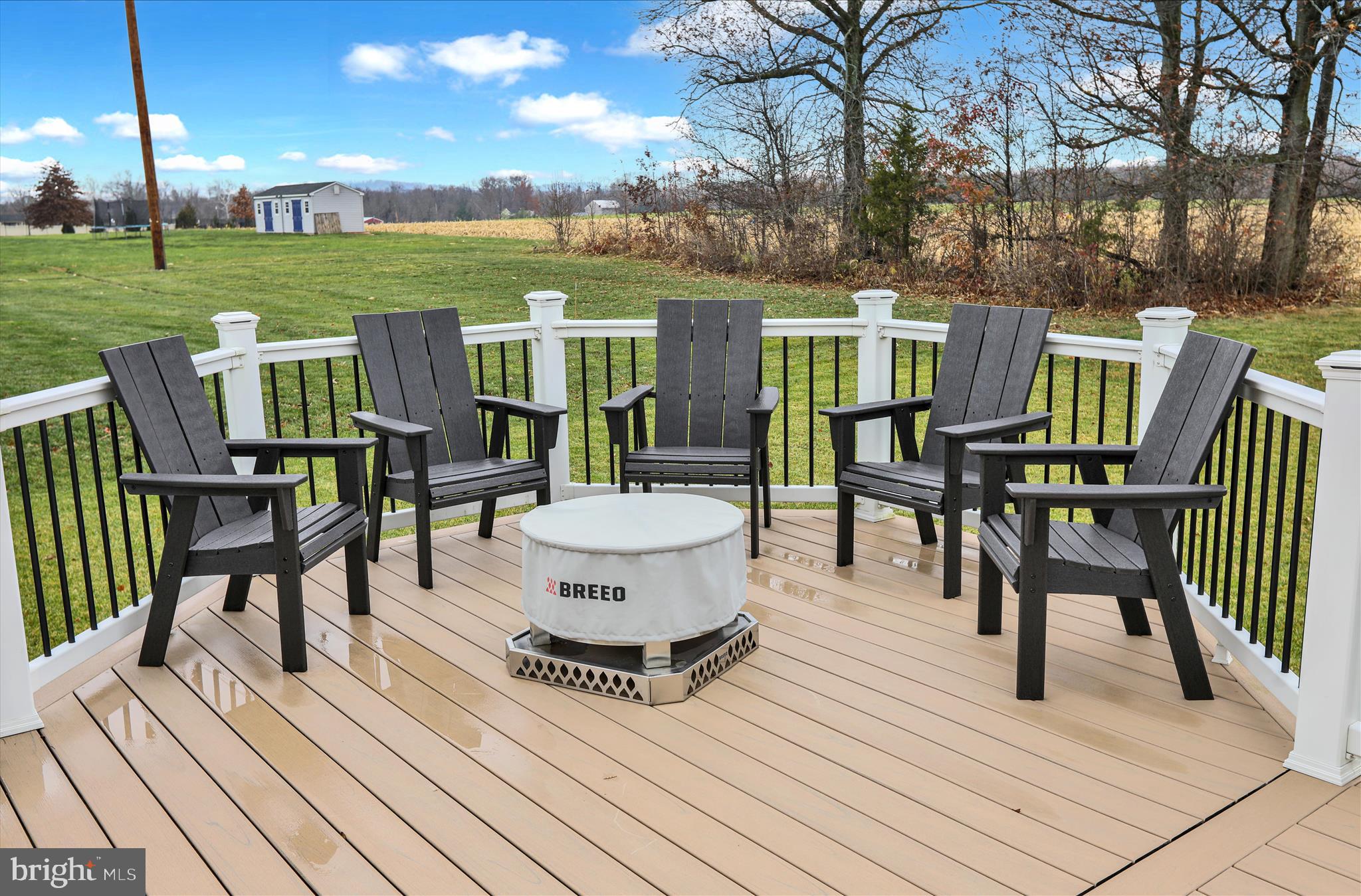 PRES AT MONTGOMERY - Residential