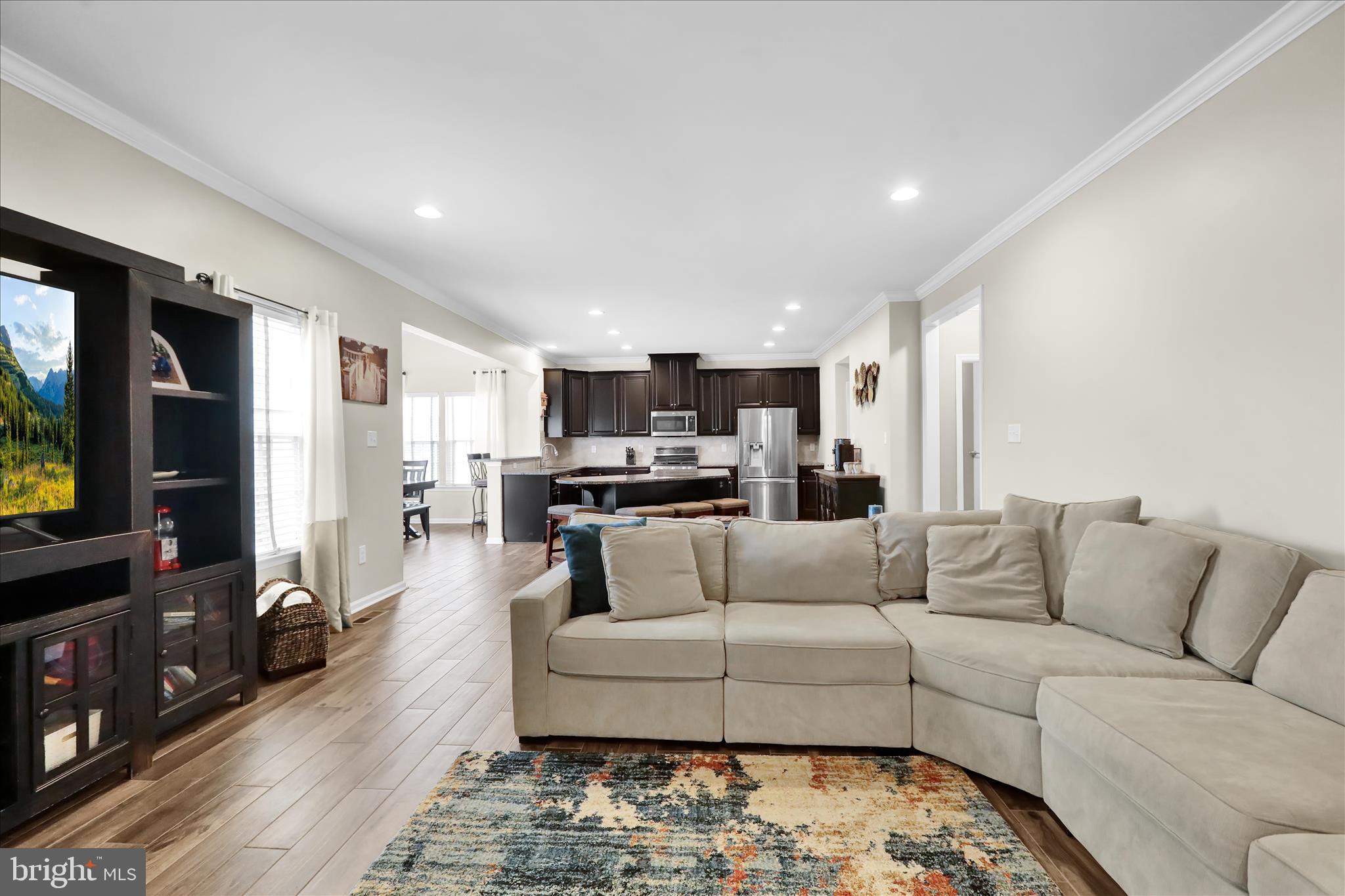 PRES AT MONTGOMERY - Residential