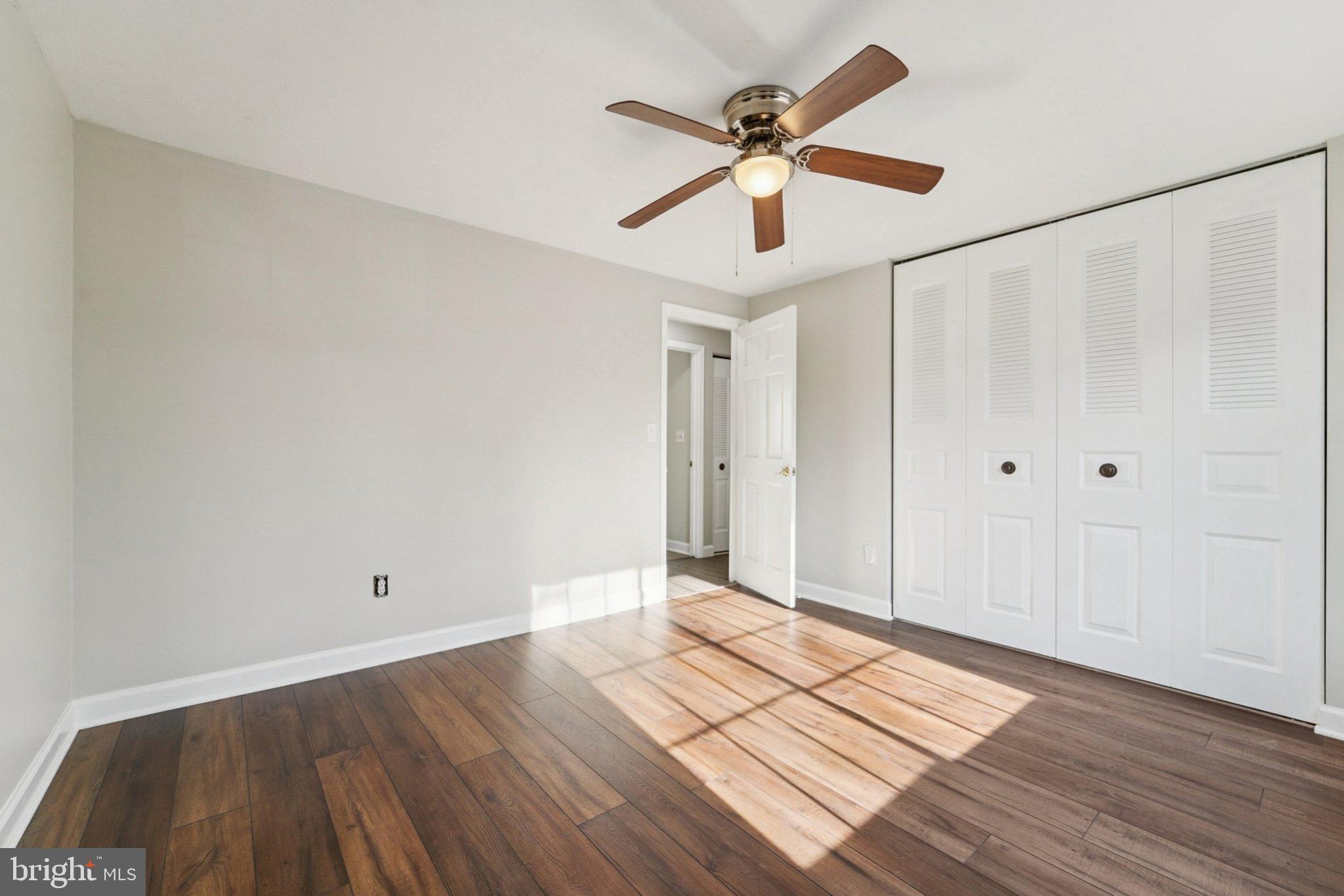 MANHATTAN BEACH - Residential Lease