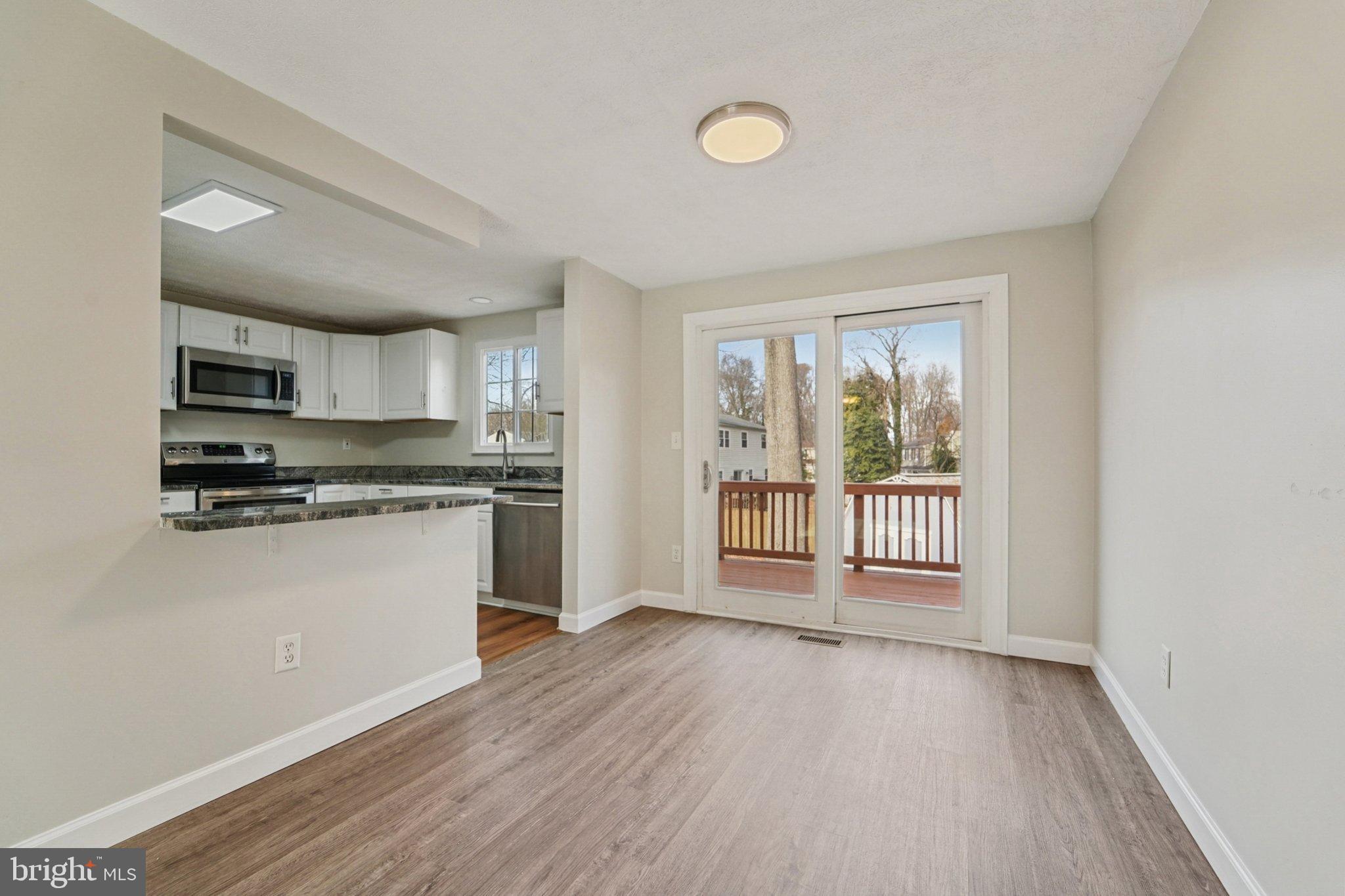 MANHATTAN BEACH - Residential Lease