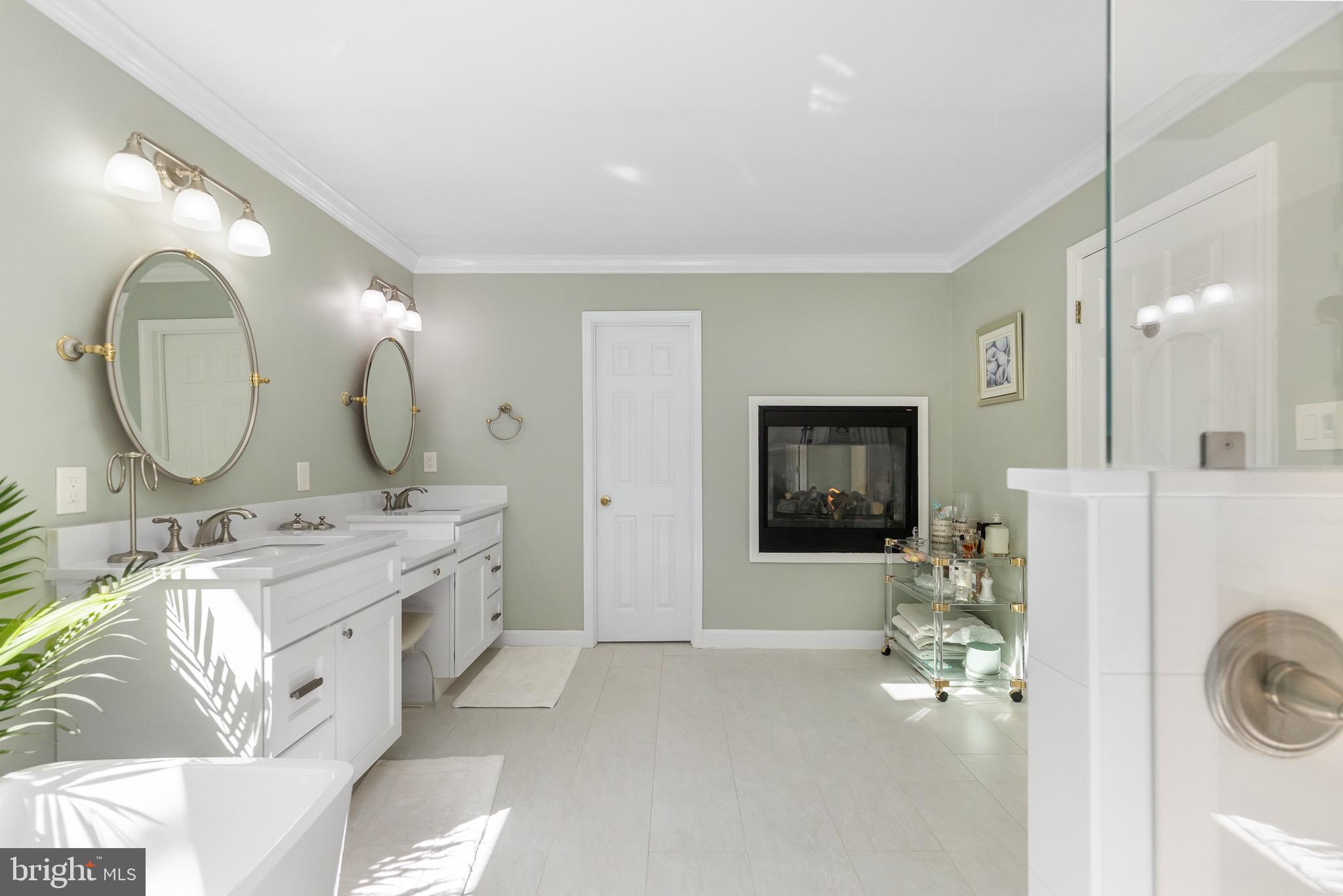 BARRINGTON OAKS - Residential