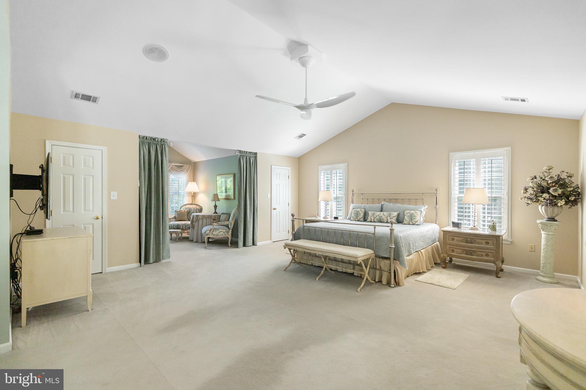 BARRINGTON OAKS - Residential