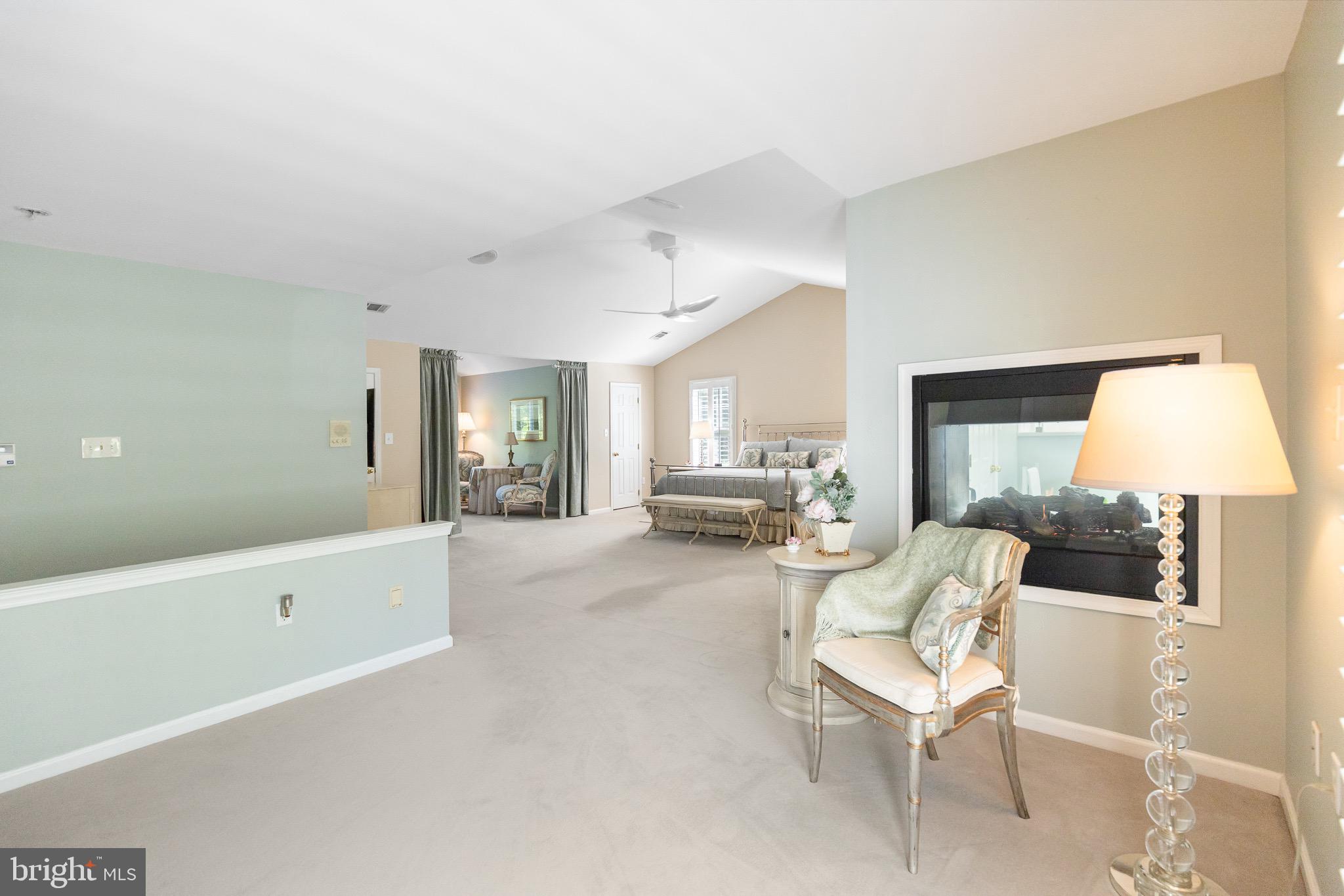 BARRINGTON OAKS - Residential