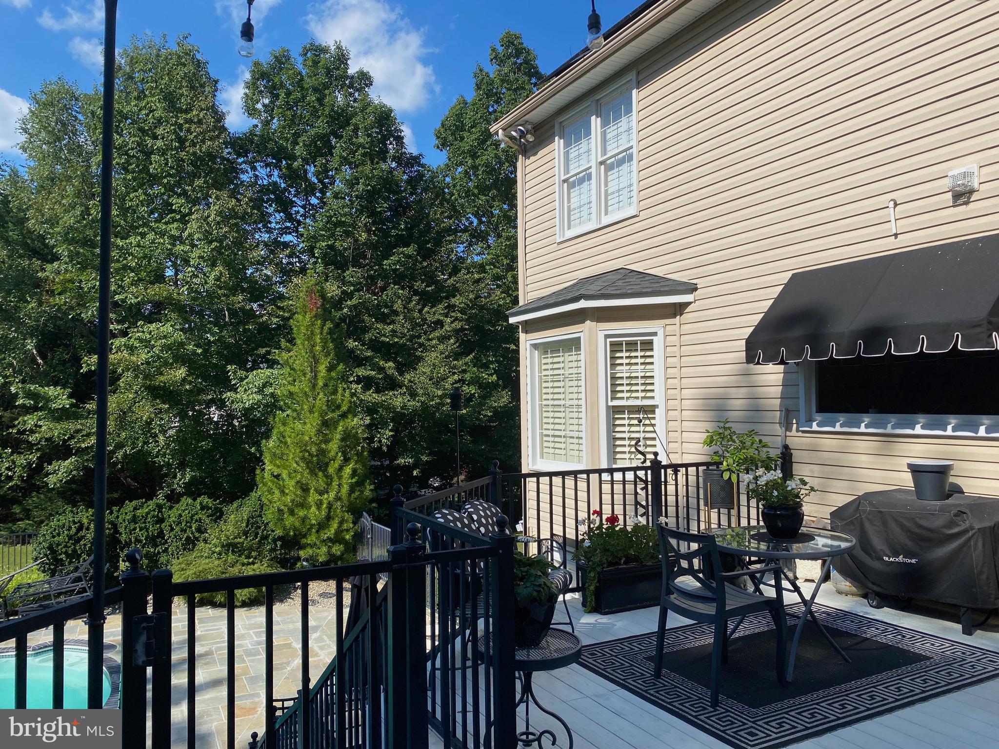 BARRINGTON OAKS - Residential