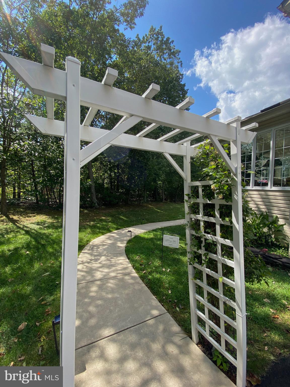 BARRINGTON OAKS - Residential