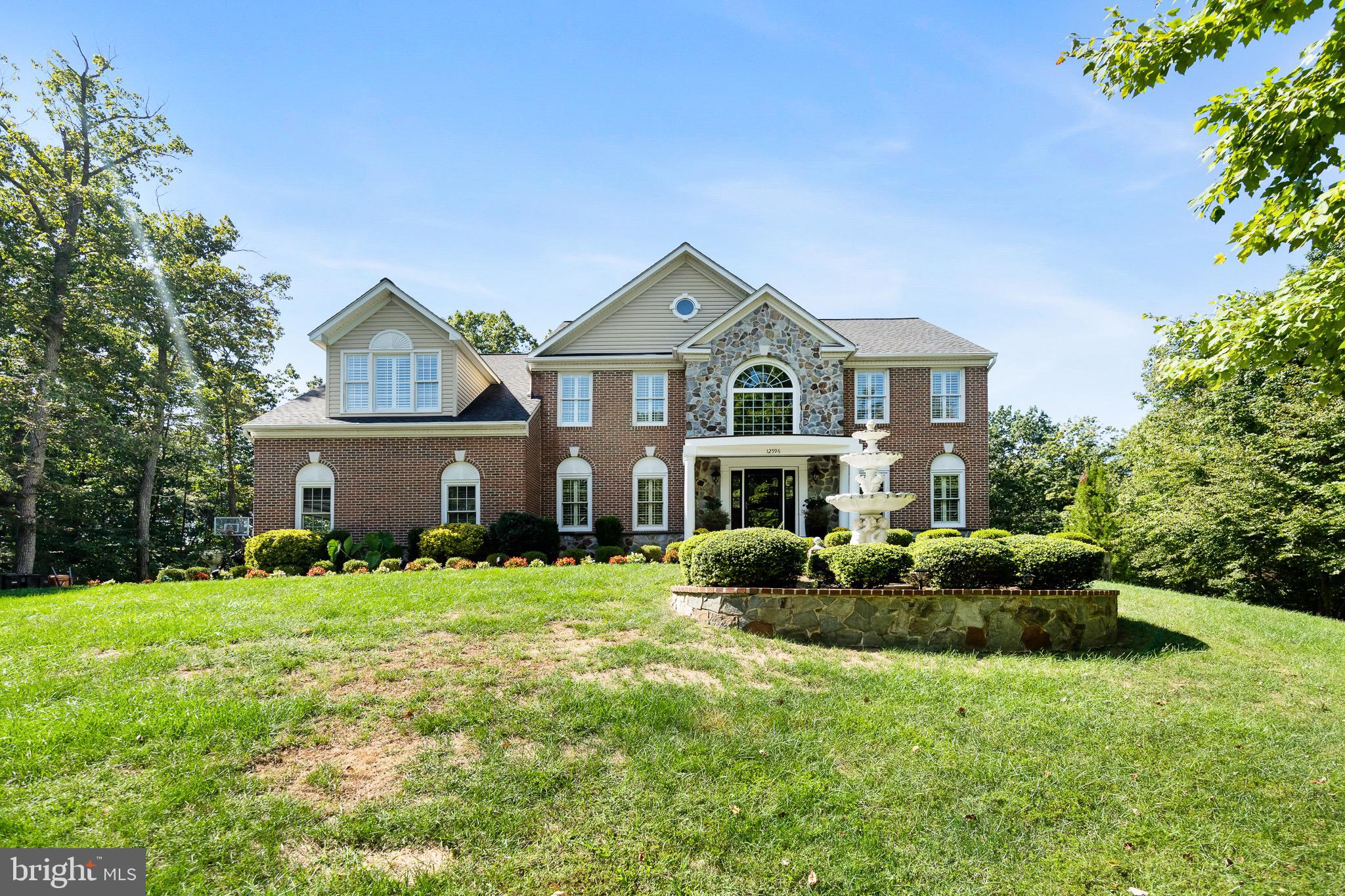 BARRINGTON OAKS - Residential