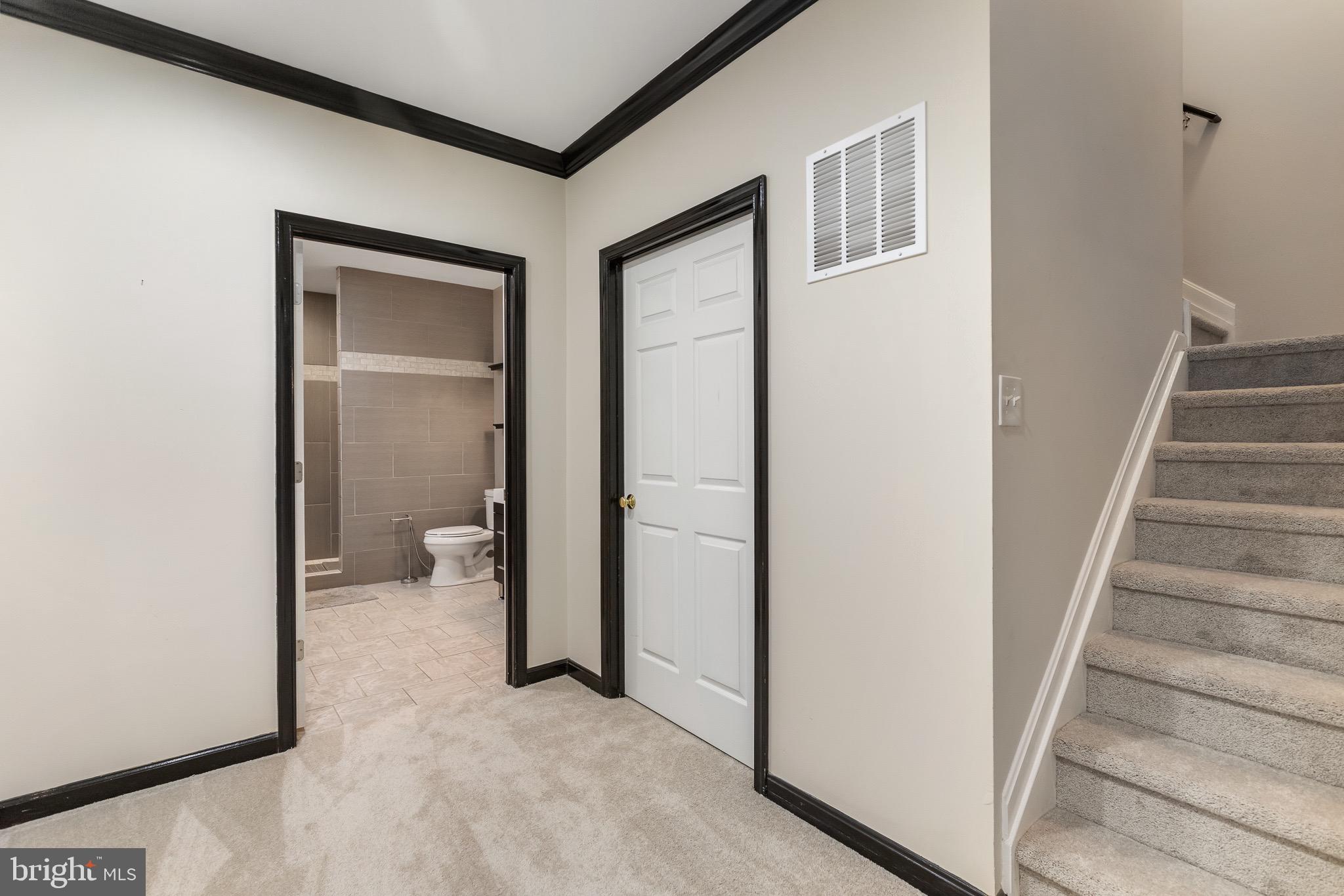 BARRINGTON OAKS - Residential