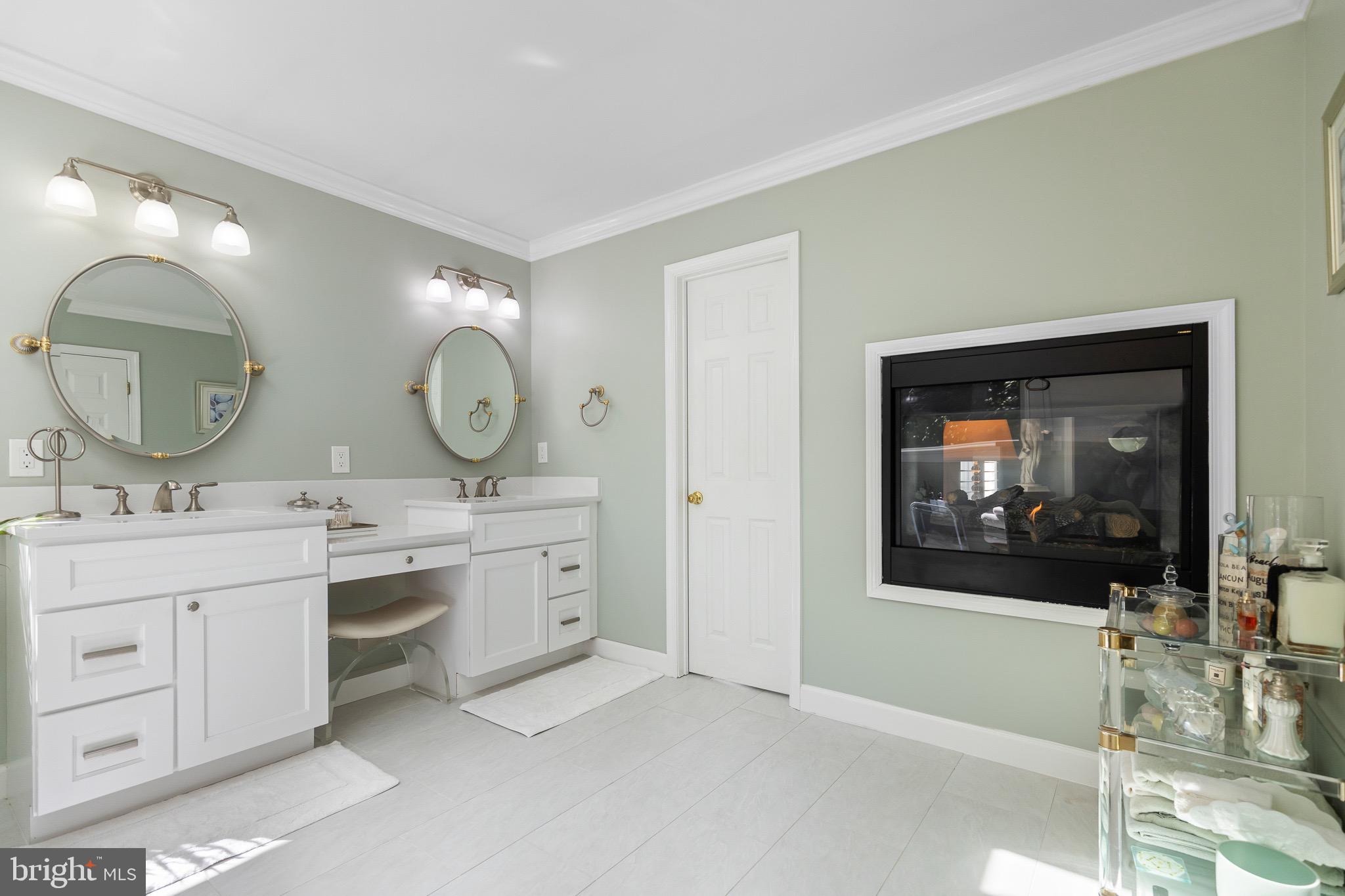 BARRINGTON OAKS - Residential