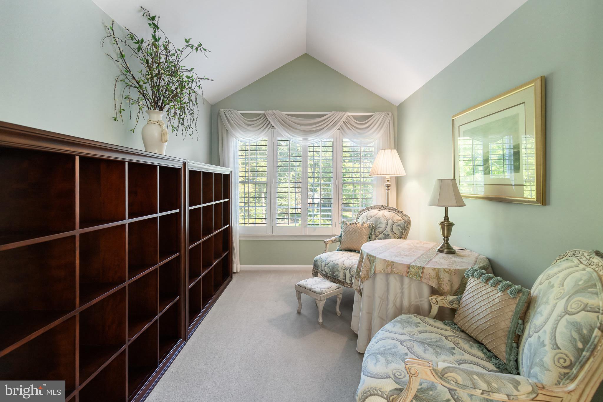 BARRINGTON OAKS - Residential