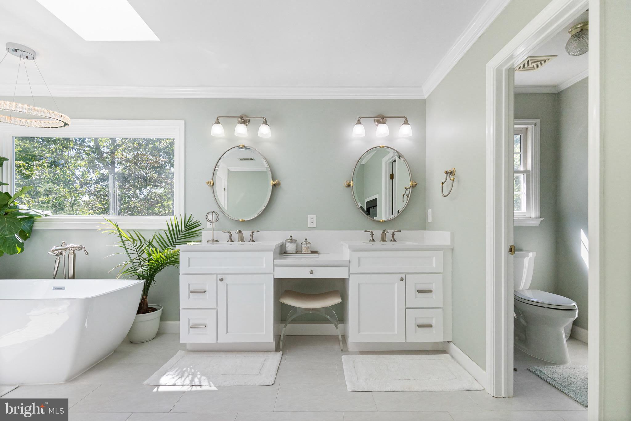 BARRINGTON OAKS - Residential