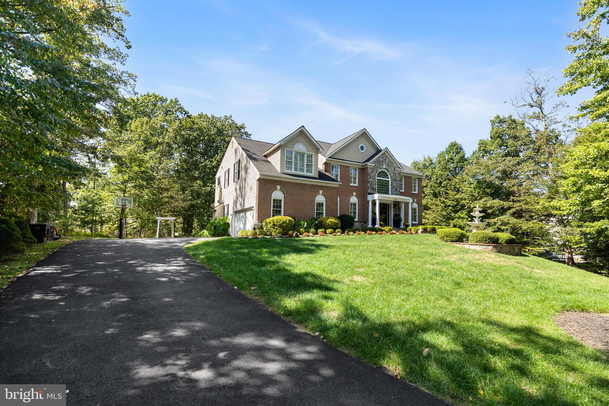 BARRINGTON OAKS - Residential