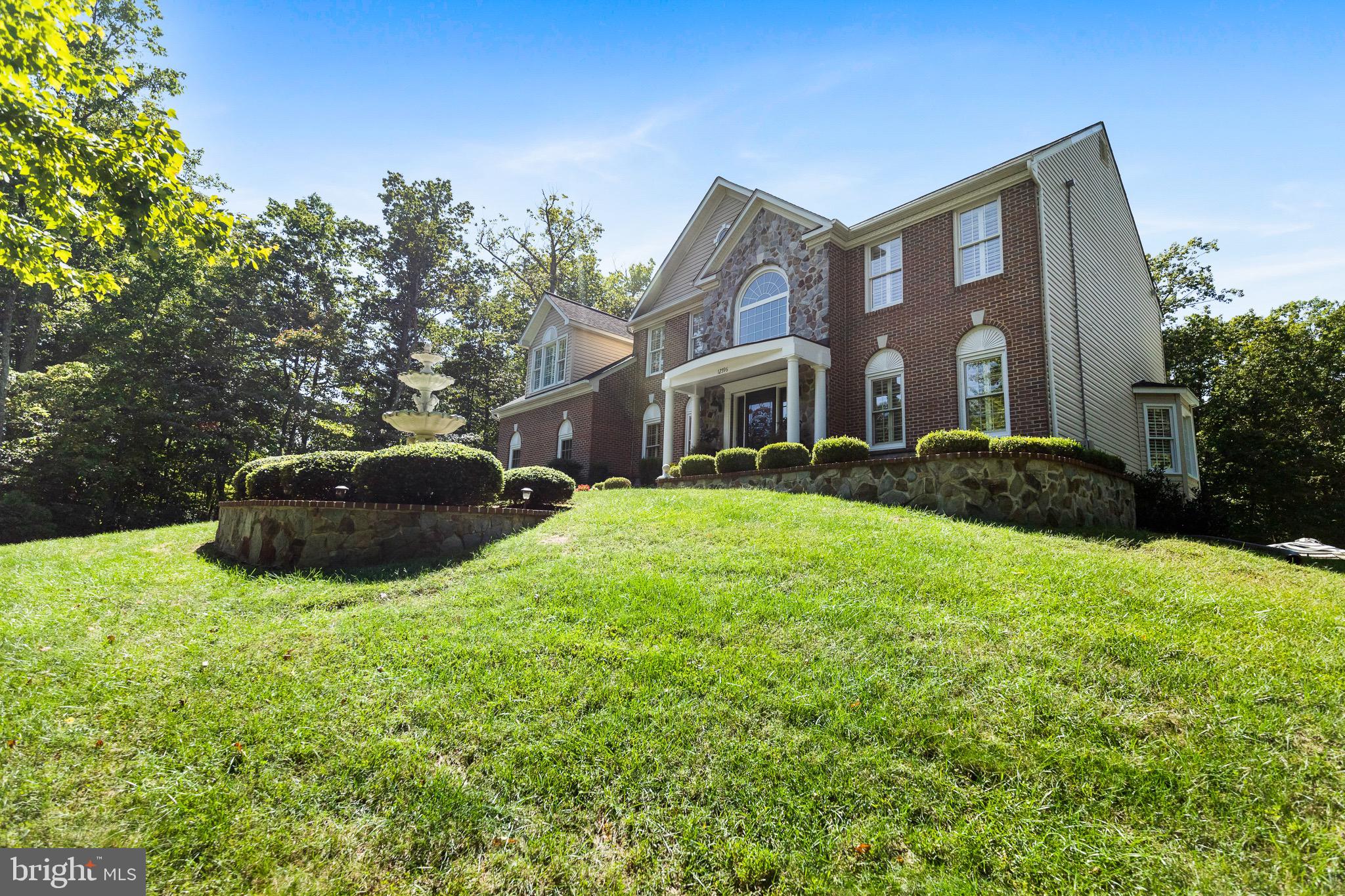 BARRINGTON OAKS - Residential