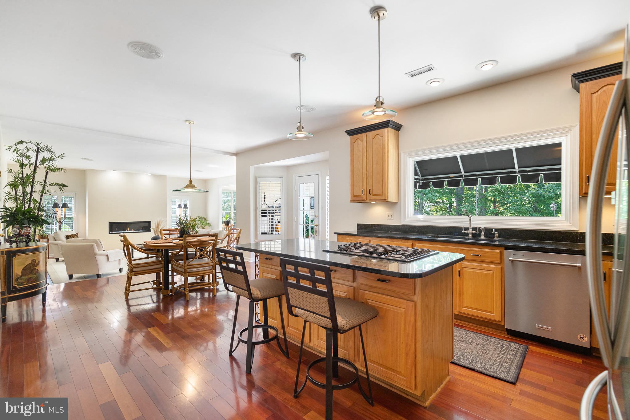 BARRINGTON OAKS - Residential