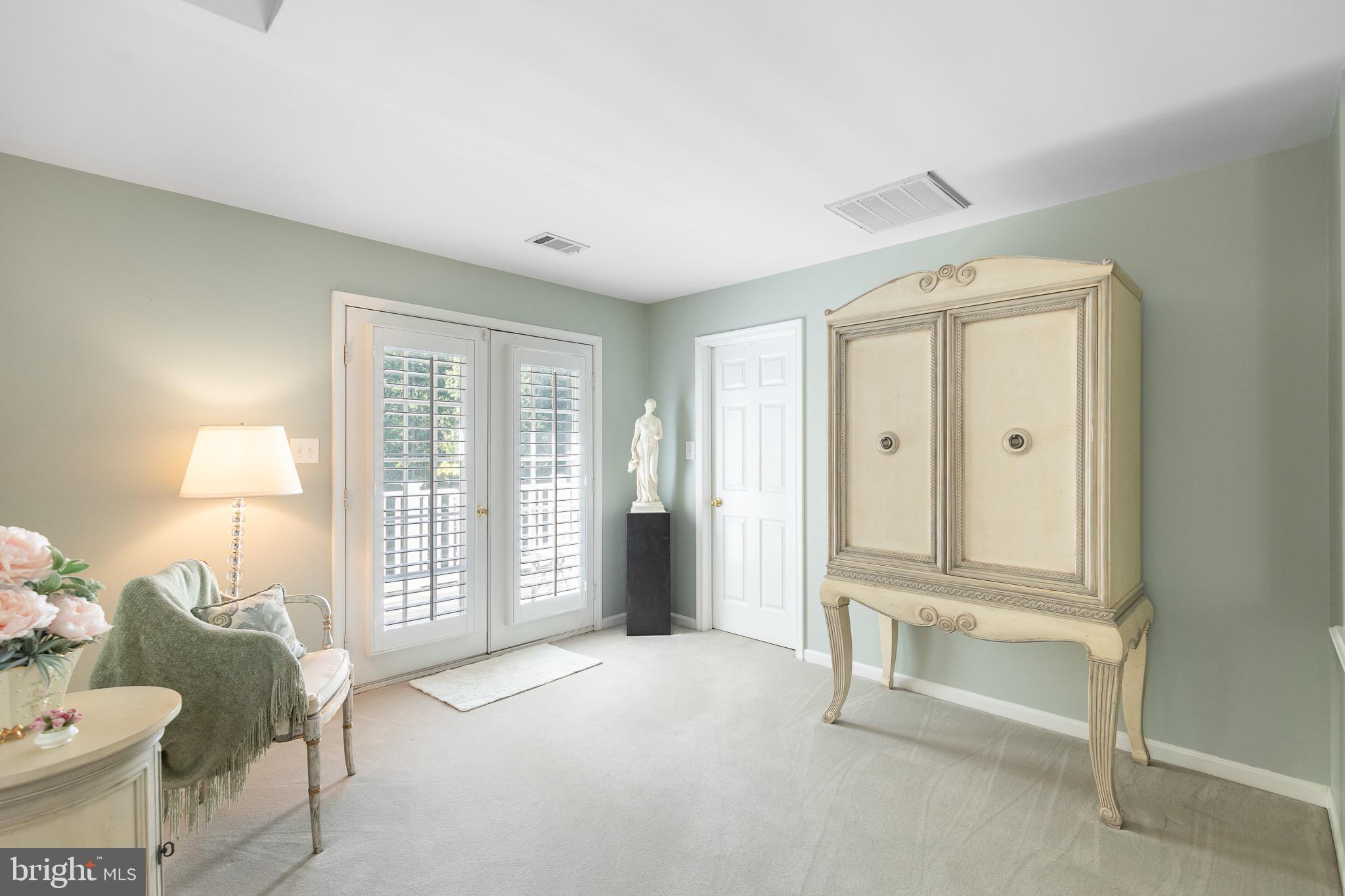 BARRINGTON OAKS - Residential