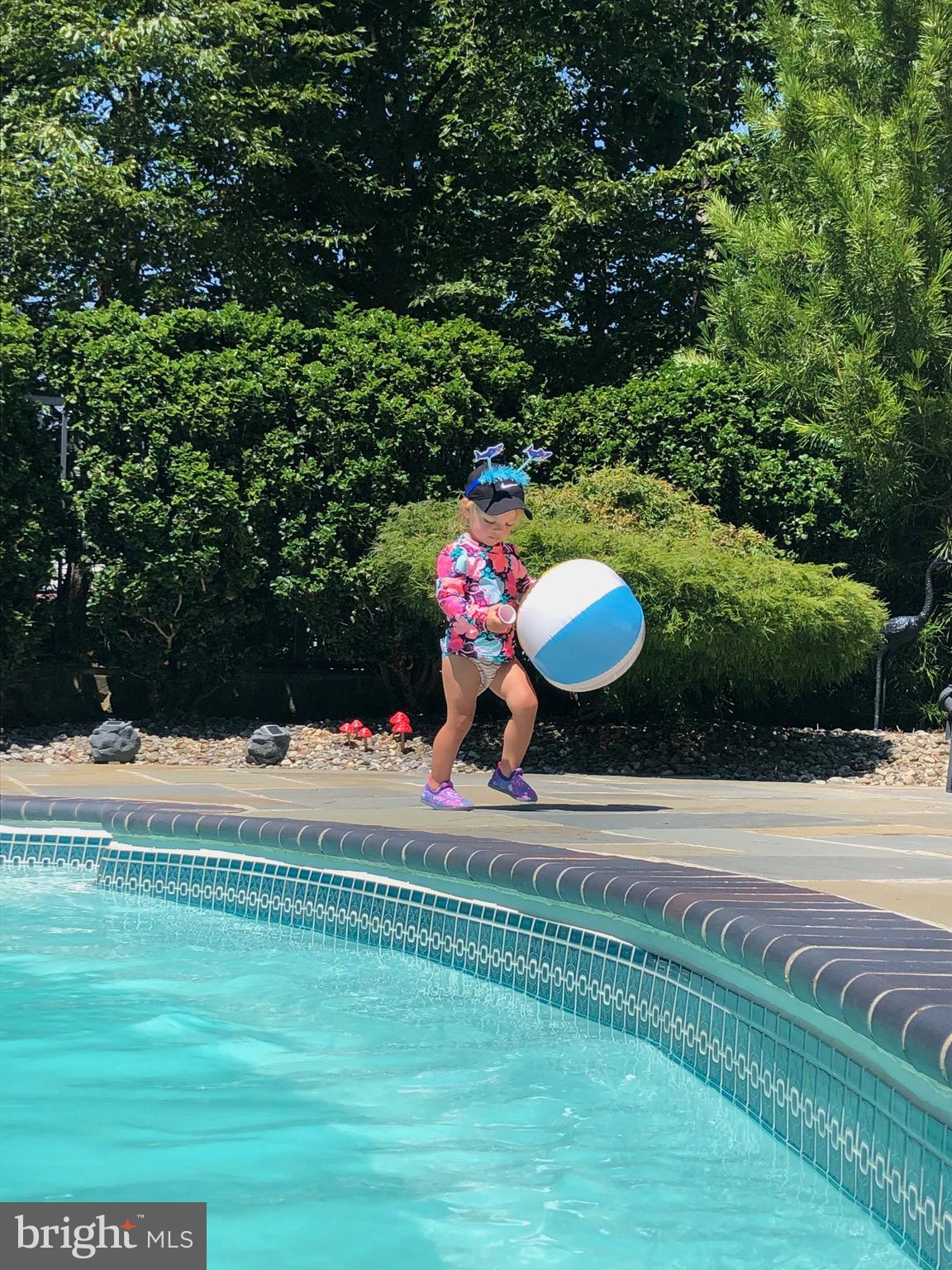 BARRINGTON OAKS - Residential