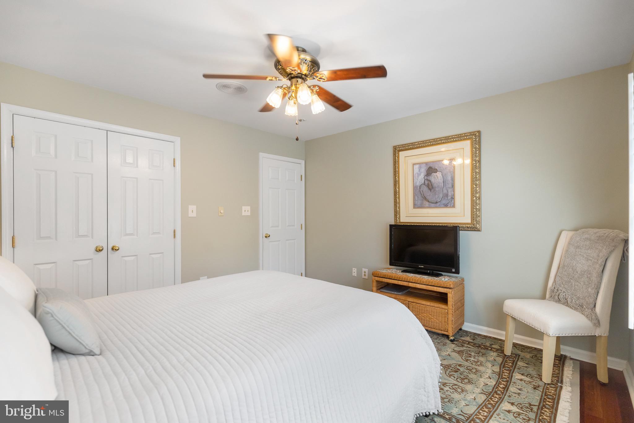 BARRINGTON OAKS - Residential