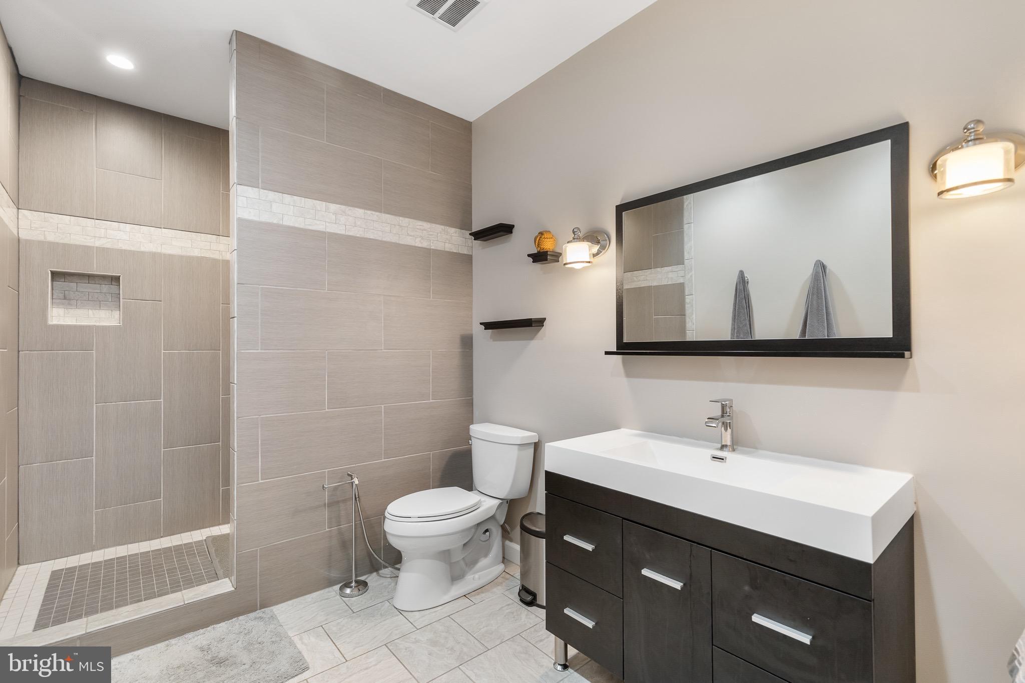 BARRINGTON OAKS - Residential