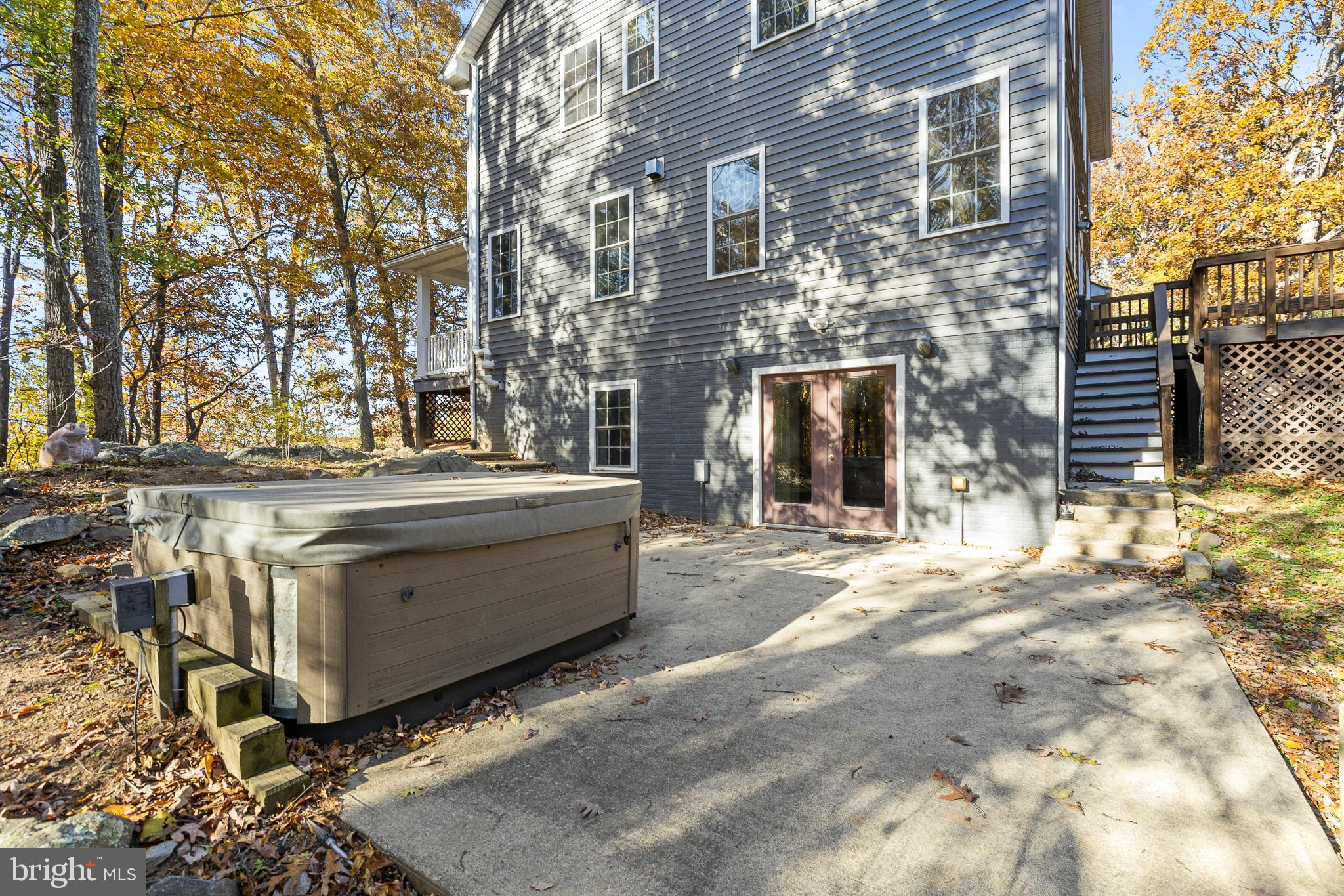 APPLE MT LAKE - Residential