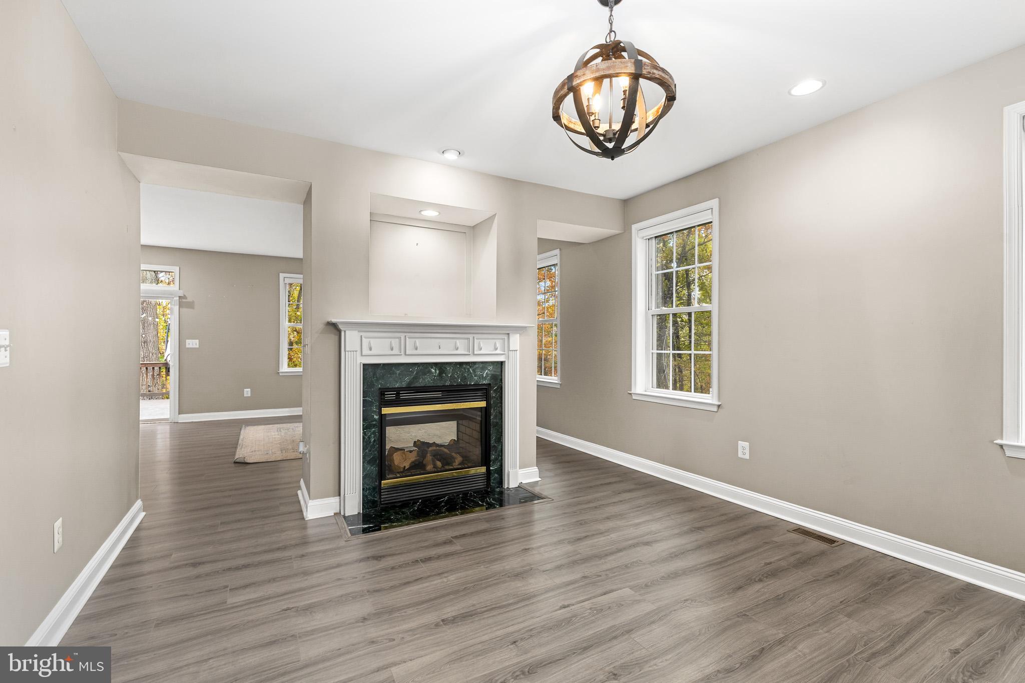 APPLE MT LAKE - Residential