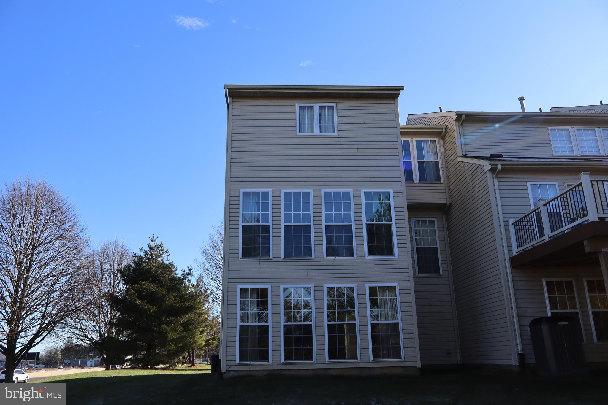 COUNTRYSIDE@U.SAUCON - Residential