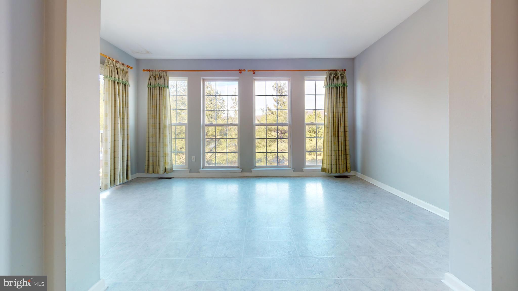 COUNTRYSIDE@U.SAUCON - Residential