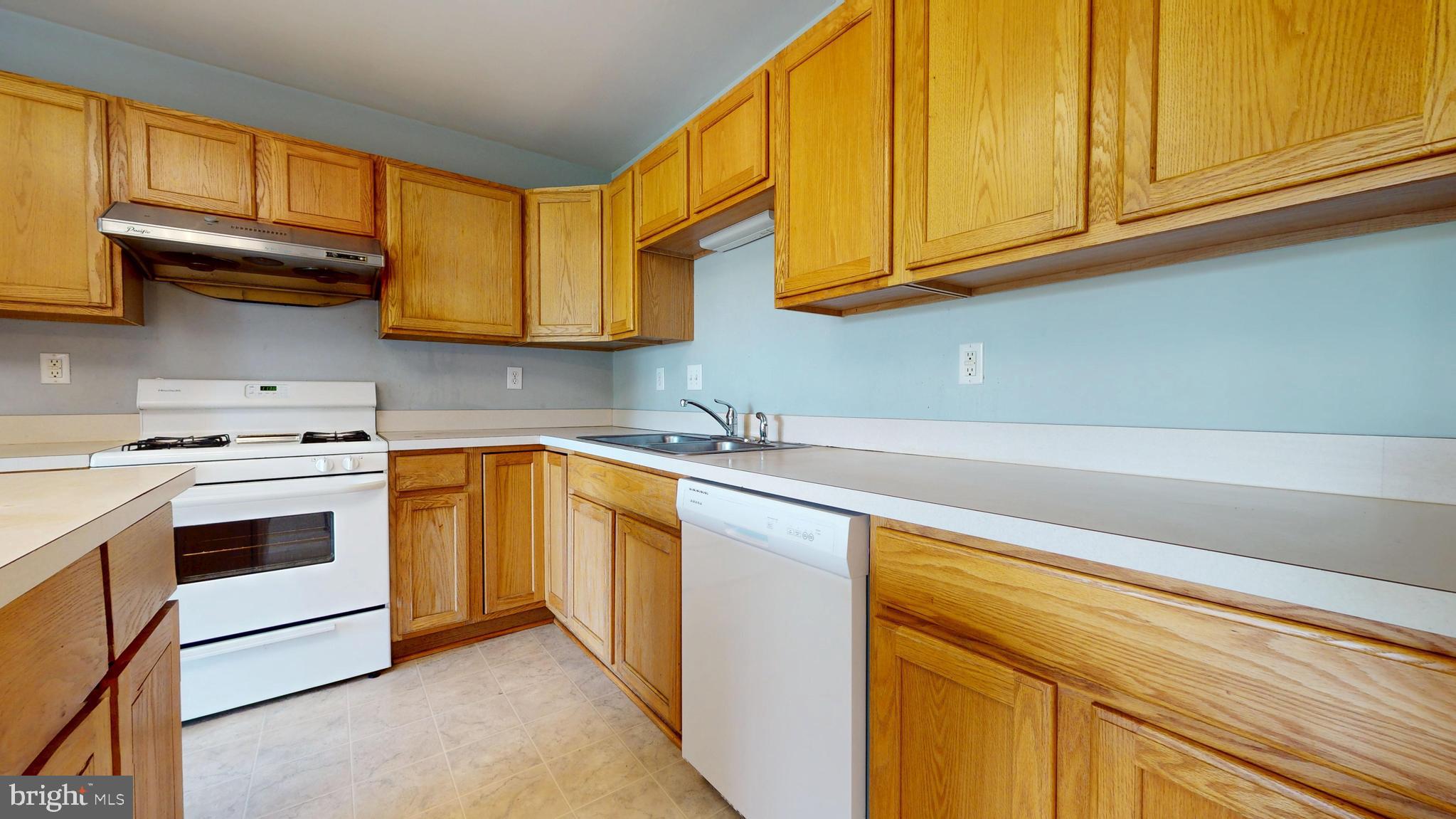 COUNTRYSIDE@U.SAUCON - Residential