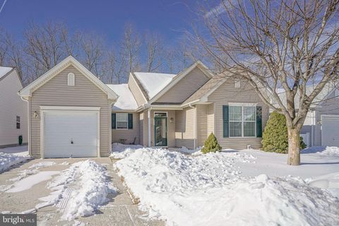 425 PERIWINKLE DRIVE WOODBURY NJ 08096