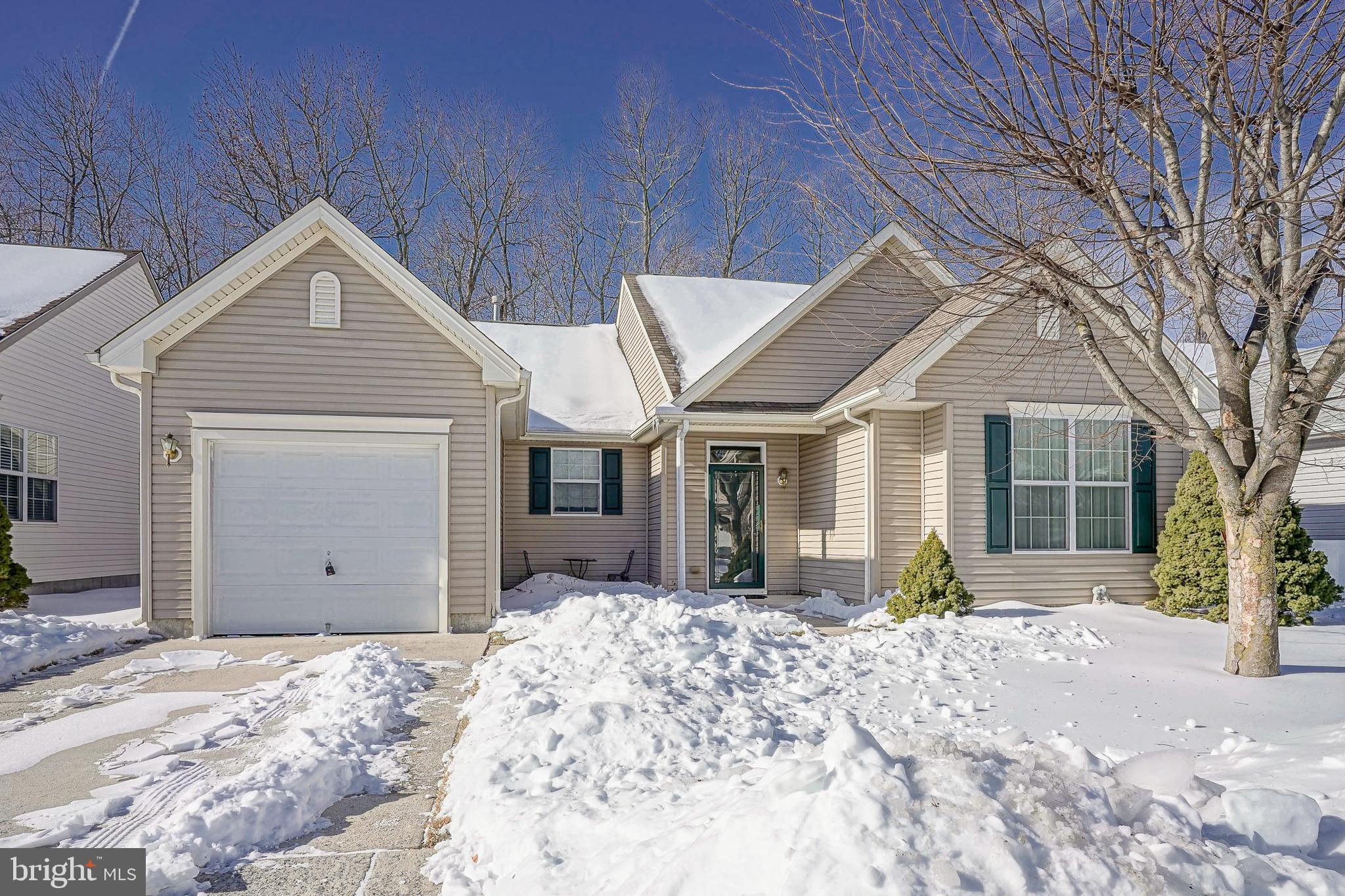 425 PERIWINKLE DRIVE