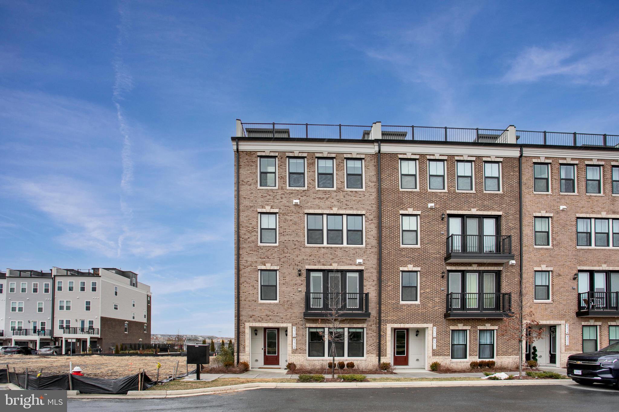 GOOSE CREEK VILLAGE - Residential Lease