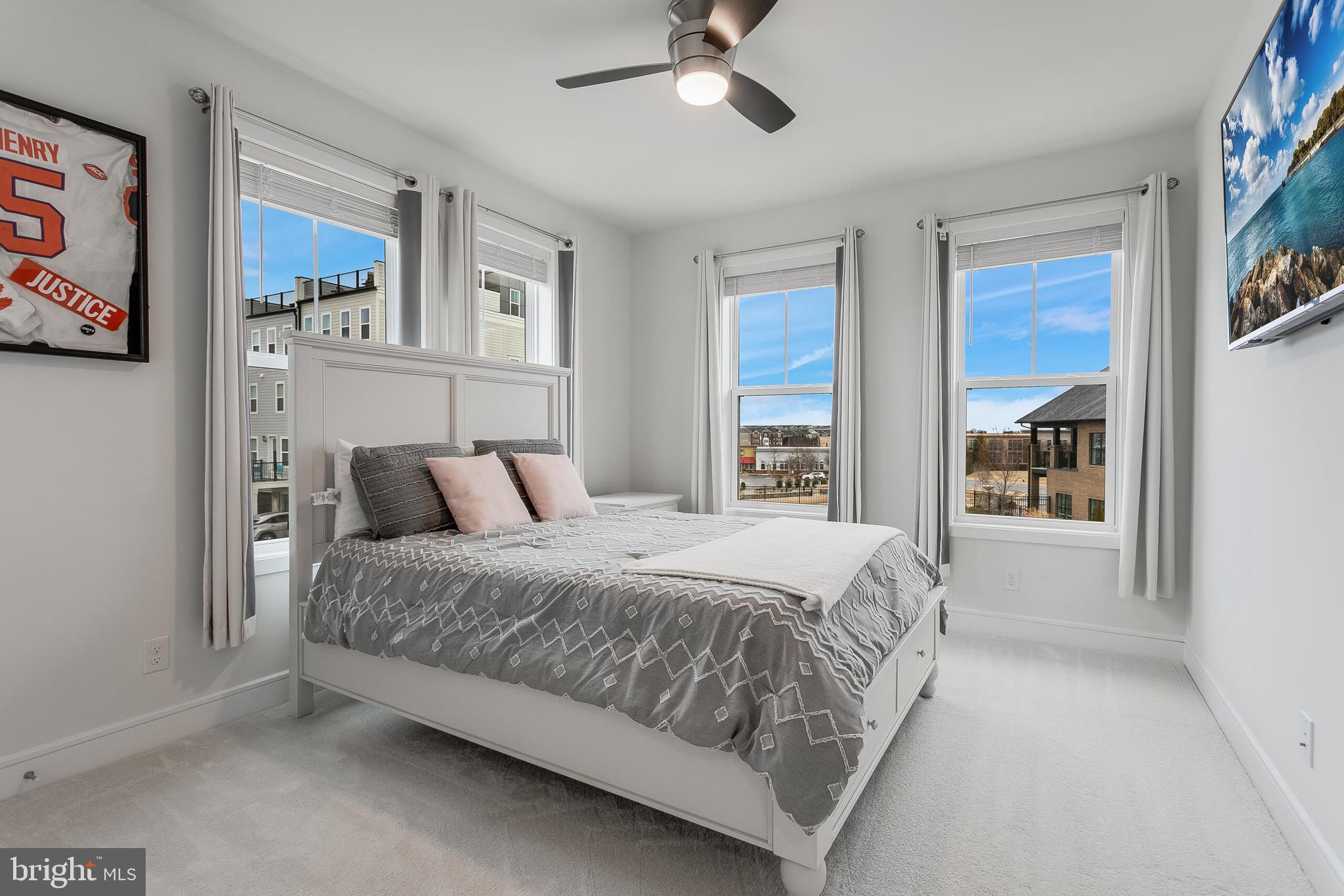 GOOSE CREEK VILLAGE - Residential Lease