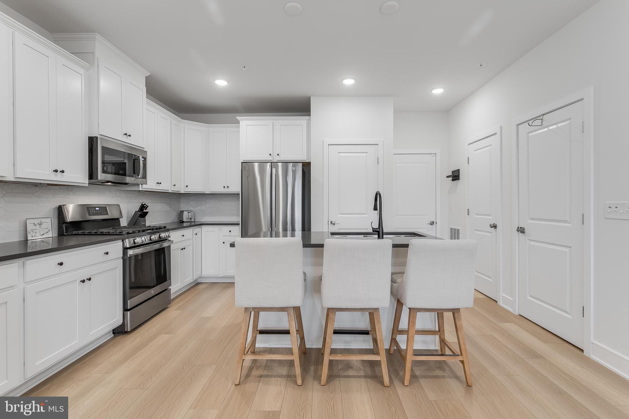 GOOSE CREEK VILLAGE - Residential Lease