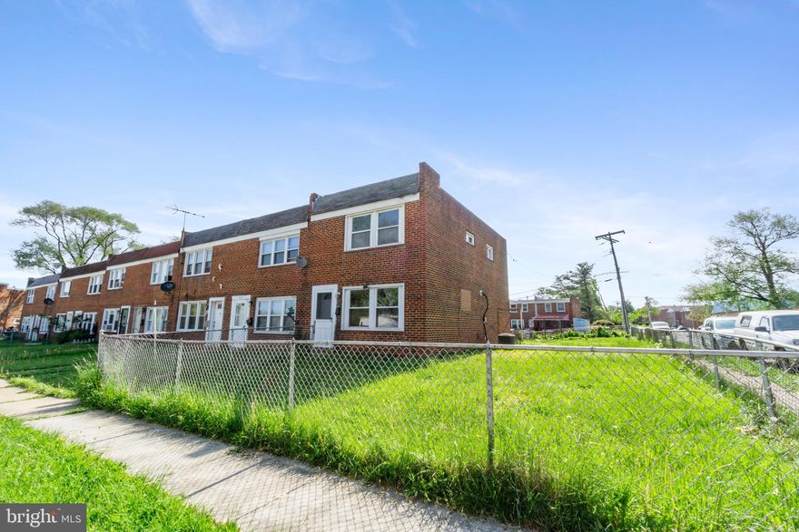 OFFER DEADLINE SUNDAY, MAY 11TH, 2025 5PM
Cozy 3 bedroom, 1 full bathroom home located  in Baltimore. This charming residence offers a comfortable living space perfect for a small family or individual looking for a convenient location. With its own unique character, this property is waiting for your personal touch. Schedule a showing today to make it yours!"