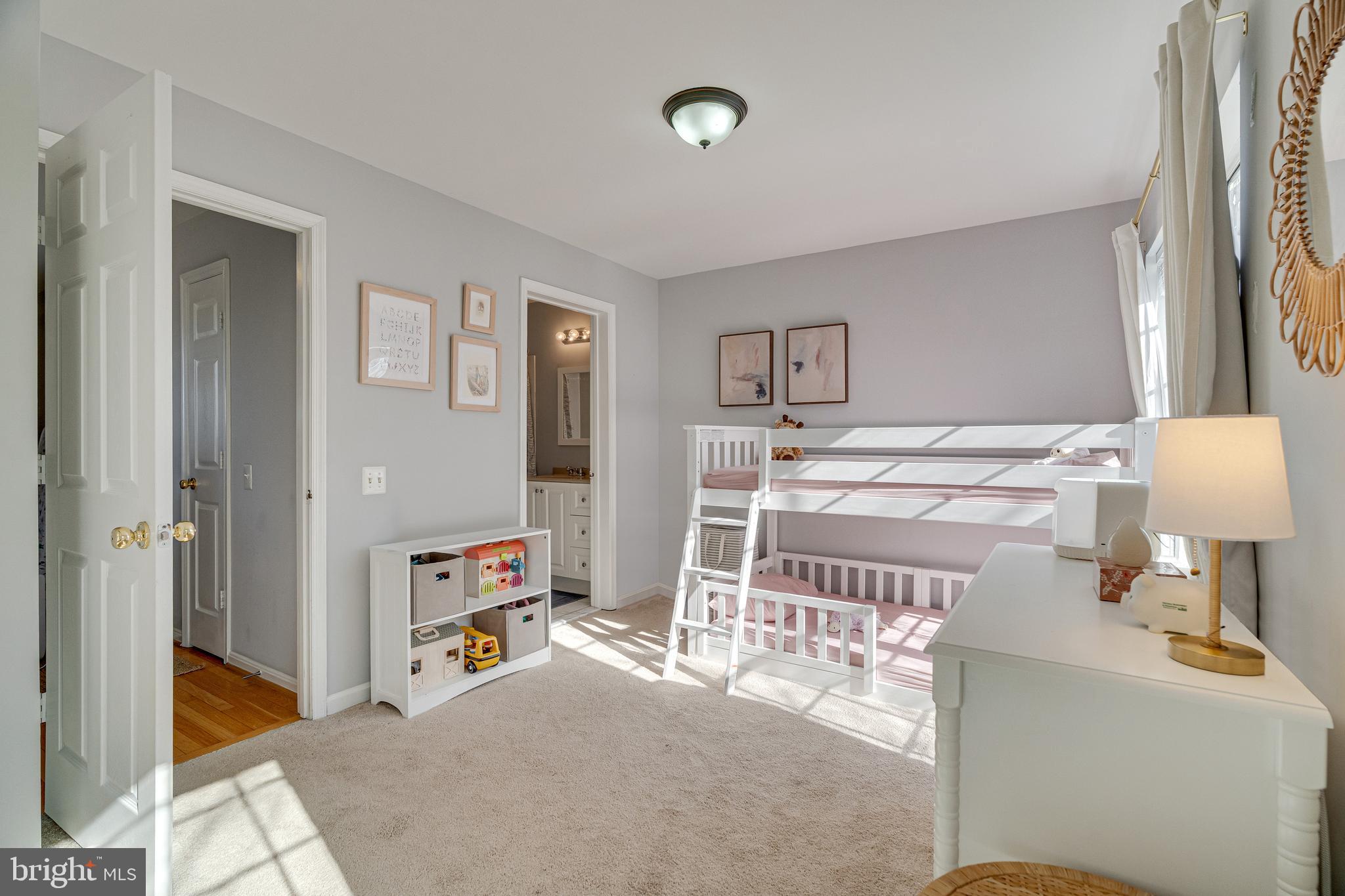 VILLAGES AT FALLS CHURCH - Residential