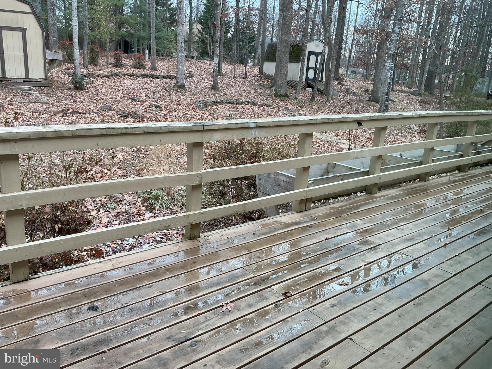 LAKE OF THE WOODS - Residential Lease