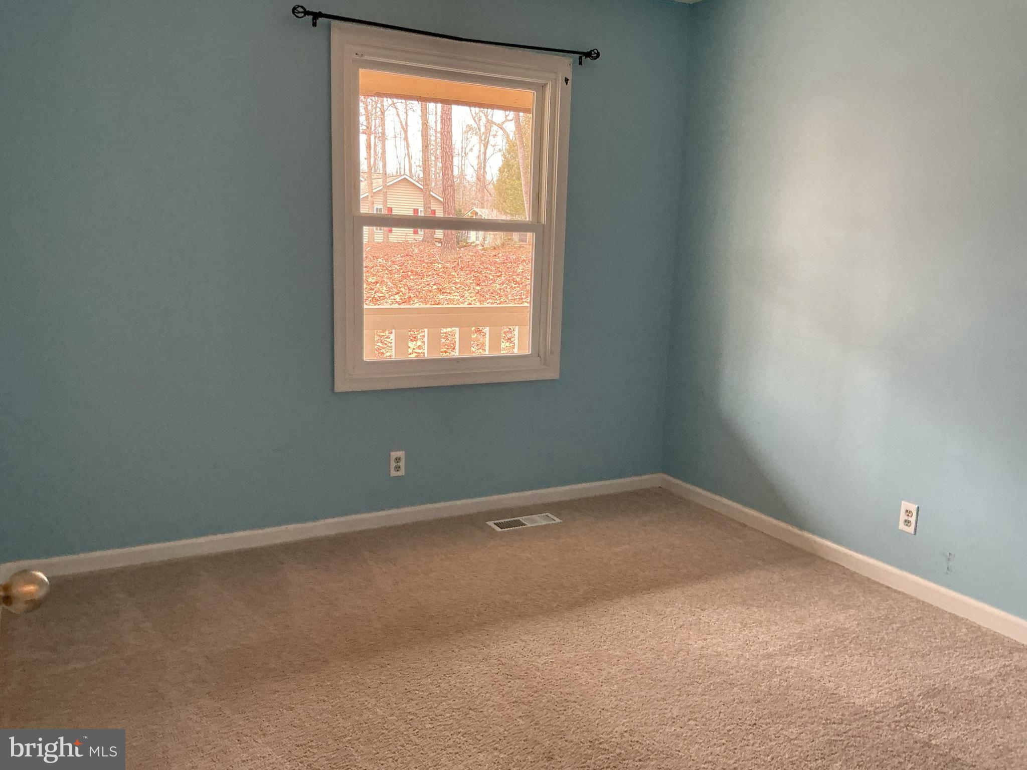 LAKE OF THE WOODS - Residential Lease