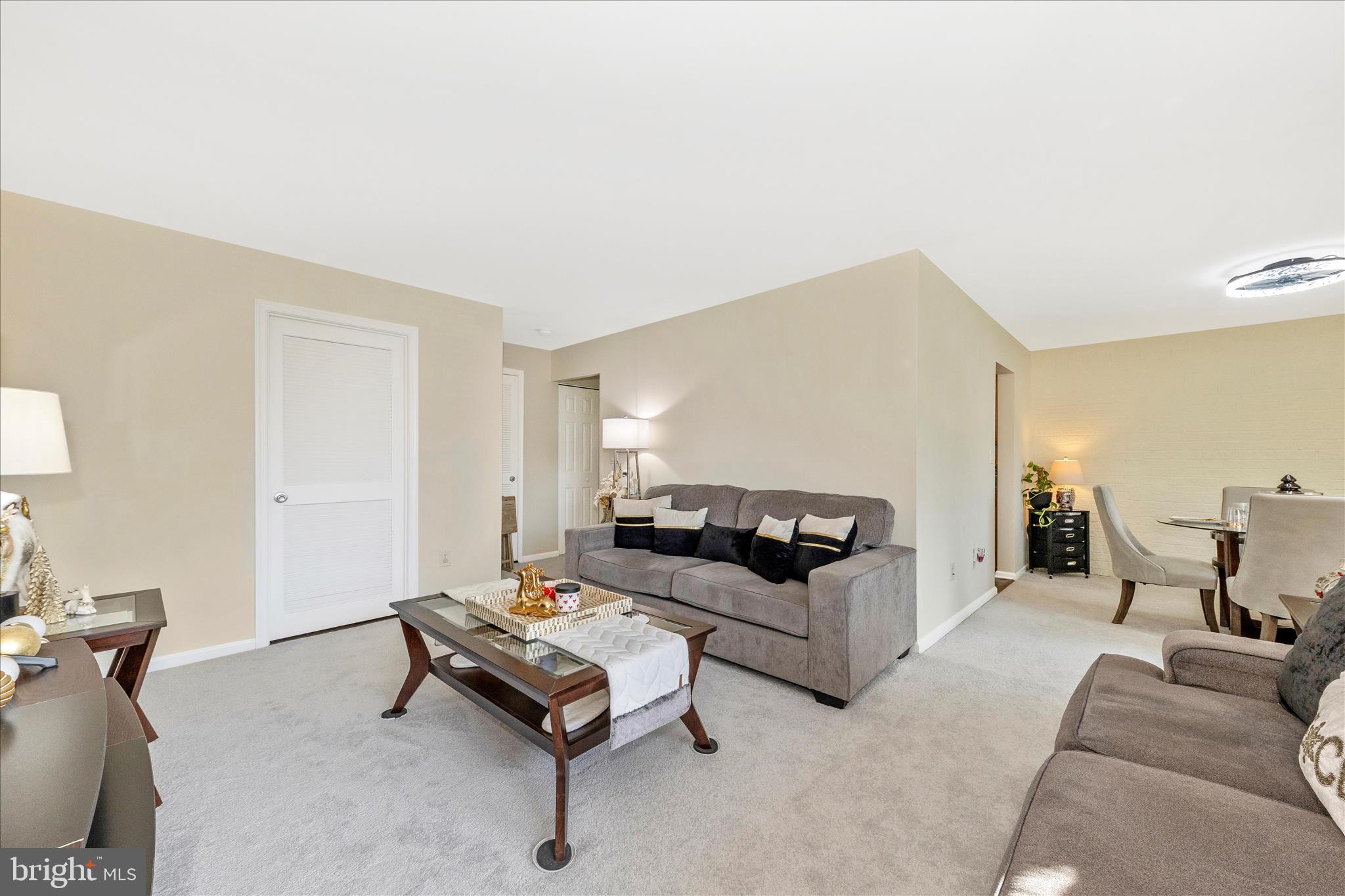 THOMAS CHOICE GARDENS - Residential