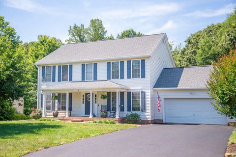 Homes For Sale - 8 Feldspar Way<br/> FREDERICKSBURG, VA 22405