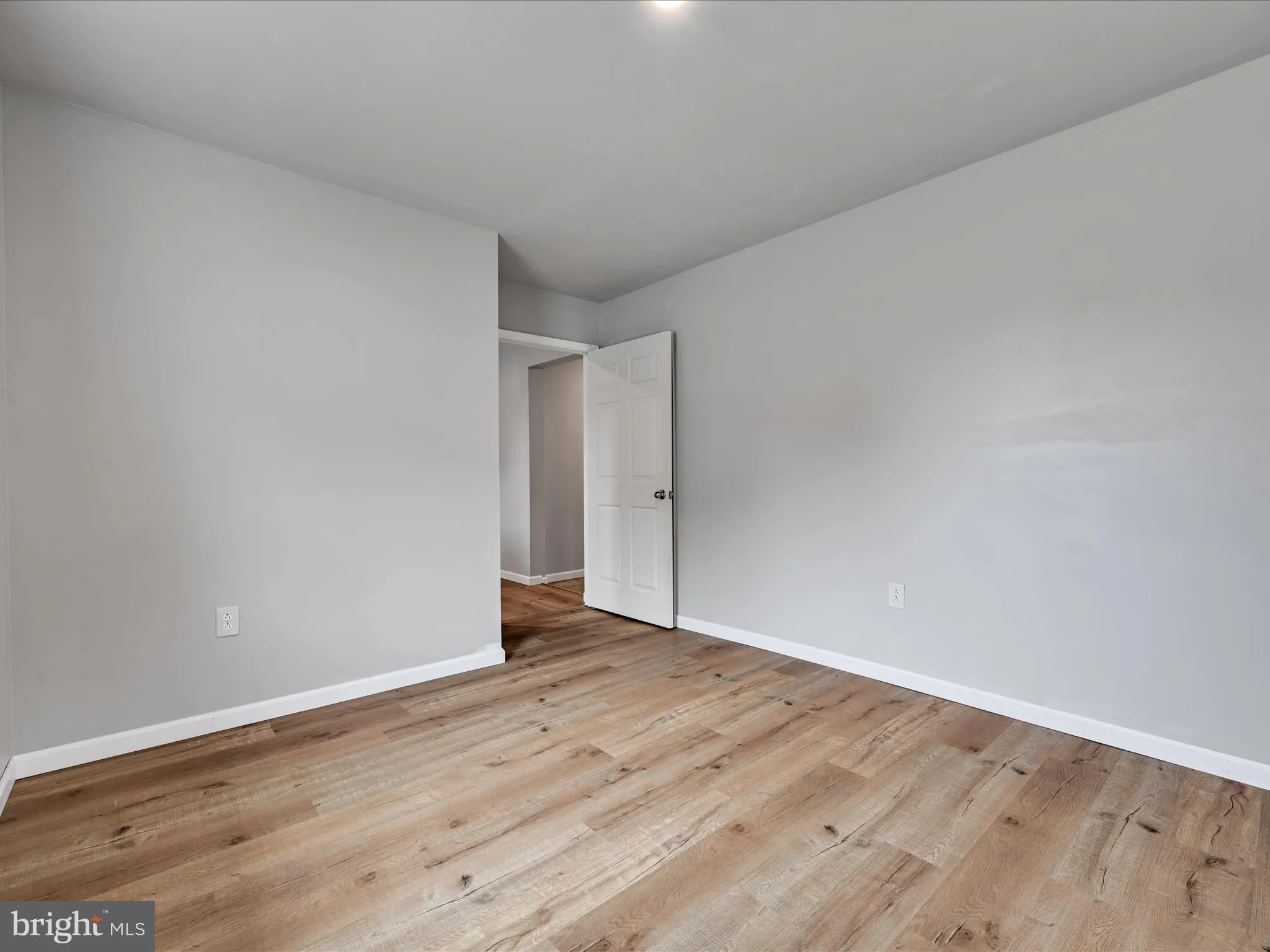 Kinzers, Pennsylvania 17535, United States, 3 Bedrooms Bedrooms, ,2 BathroomsBathrooms,Residential,Active,215282