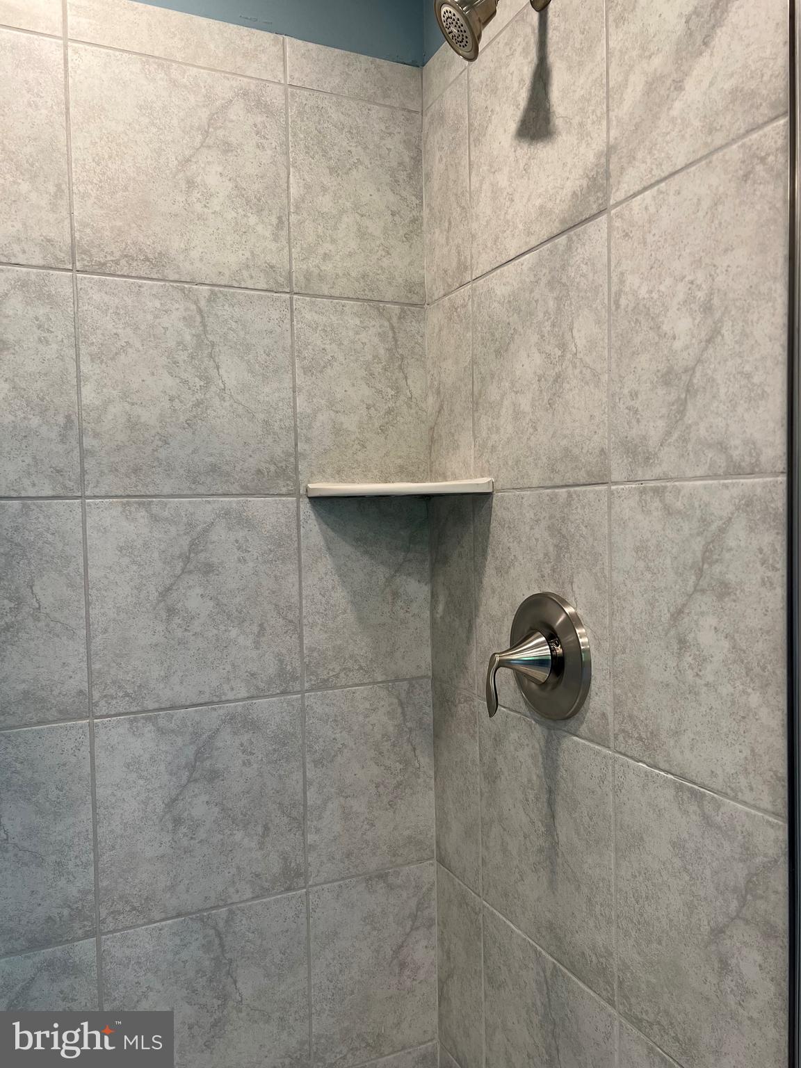 SENSENY VILLAGE - Residential