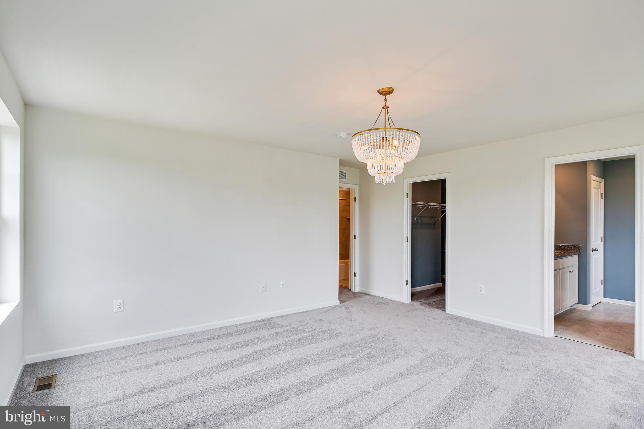 SENSENY VILLAGE - Residential