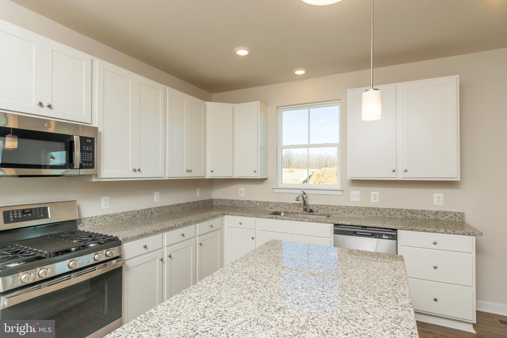 SENSENY VILLAGE - Residential