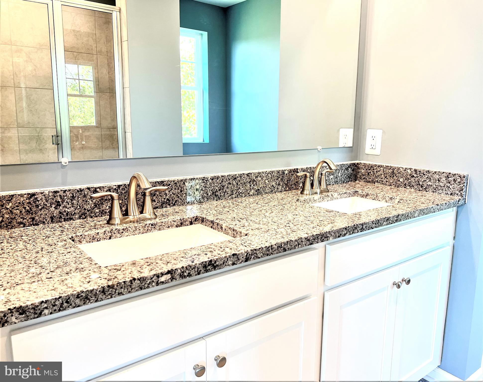 SENSENY VILLAGE - Residential