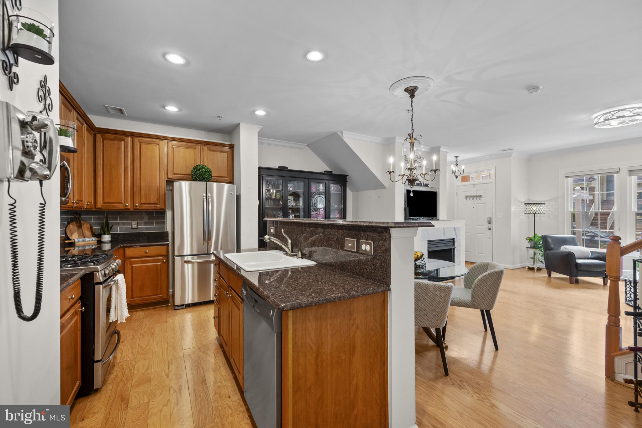 LAKELANDS - Residential