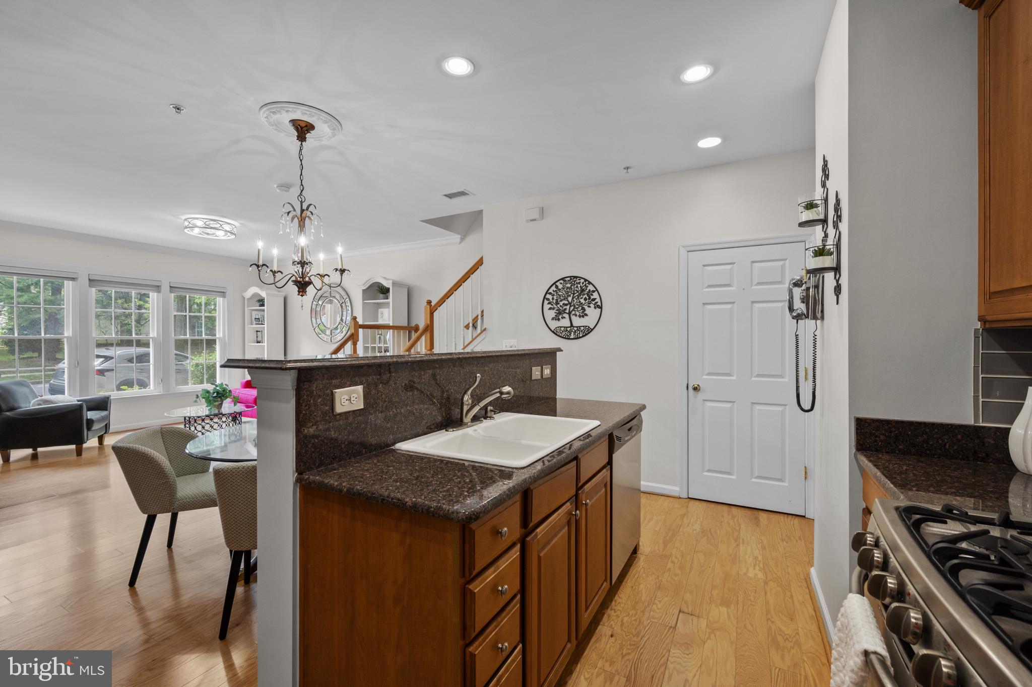 LAKELANDS - Residential