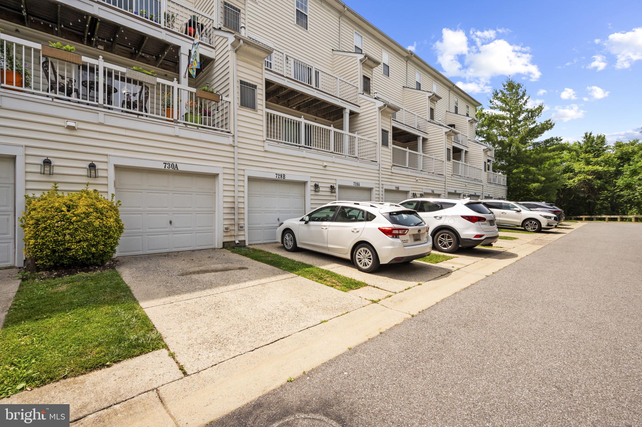 LAKELANDS - Residential