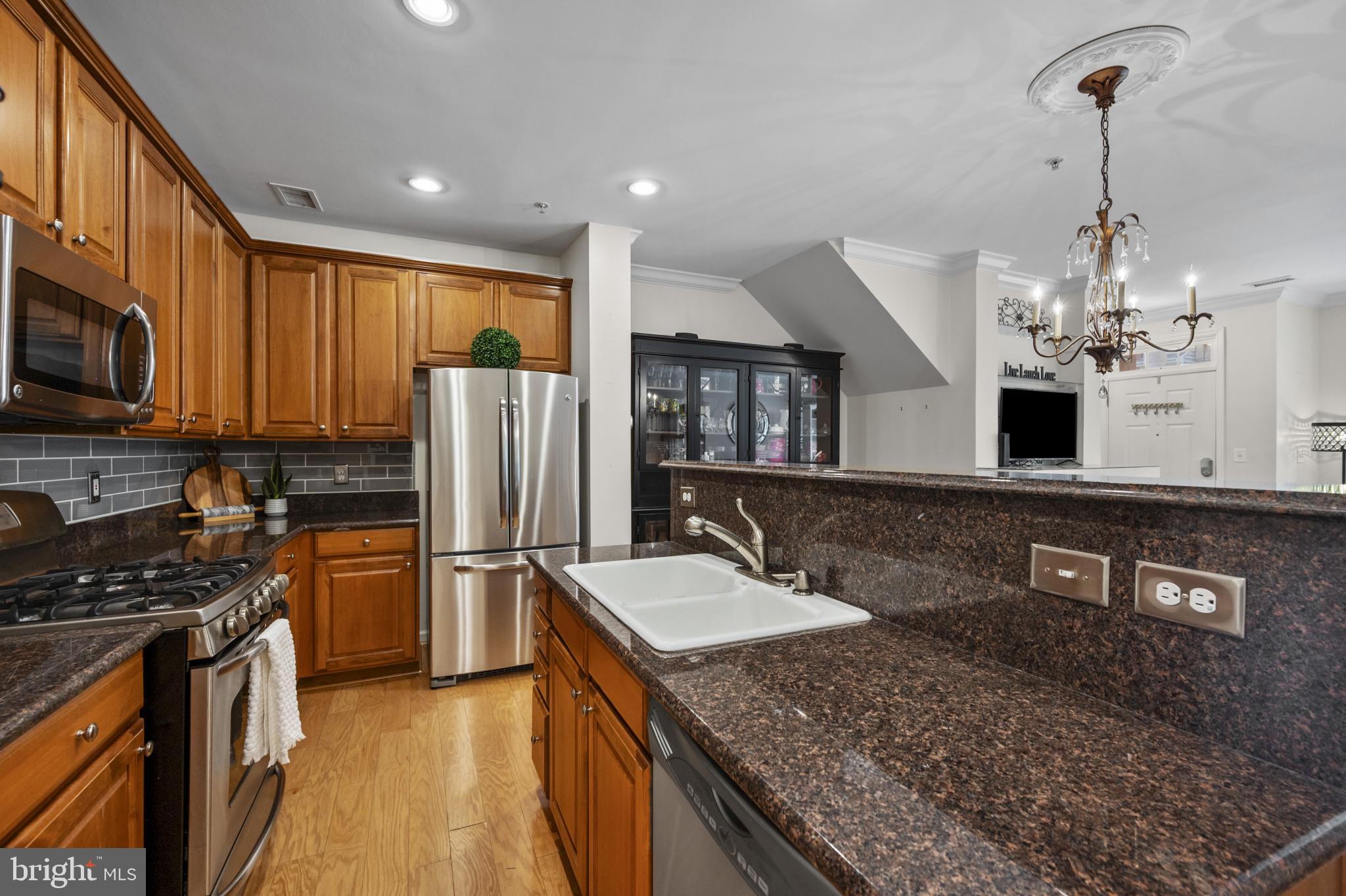 LAKELANDS - Residential