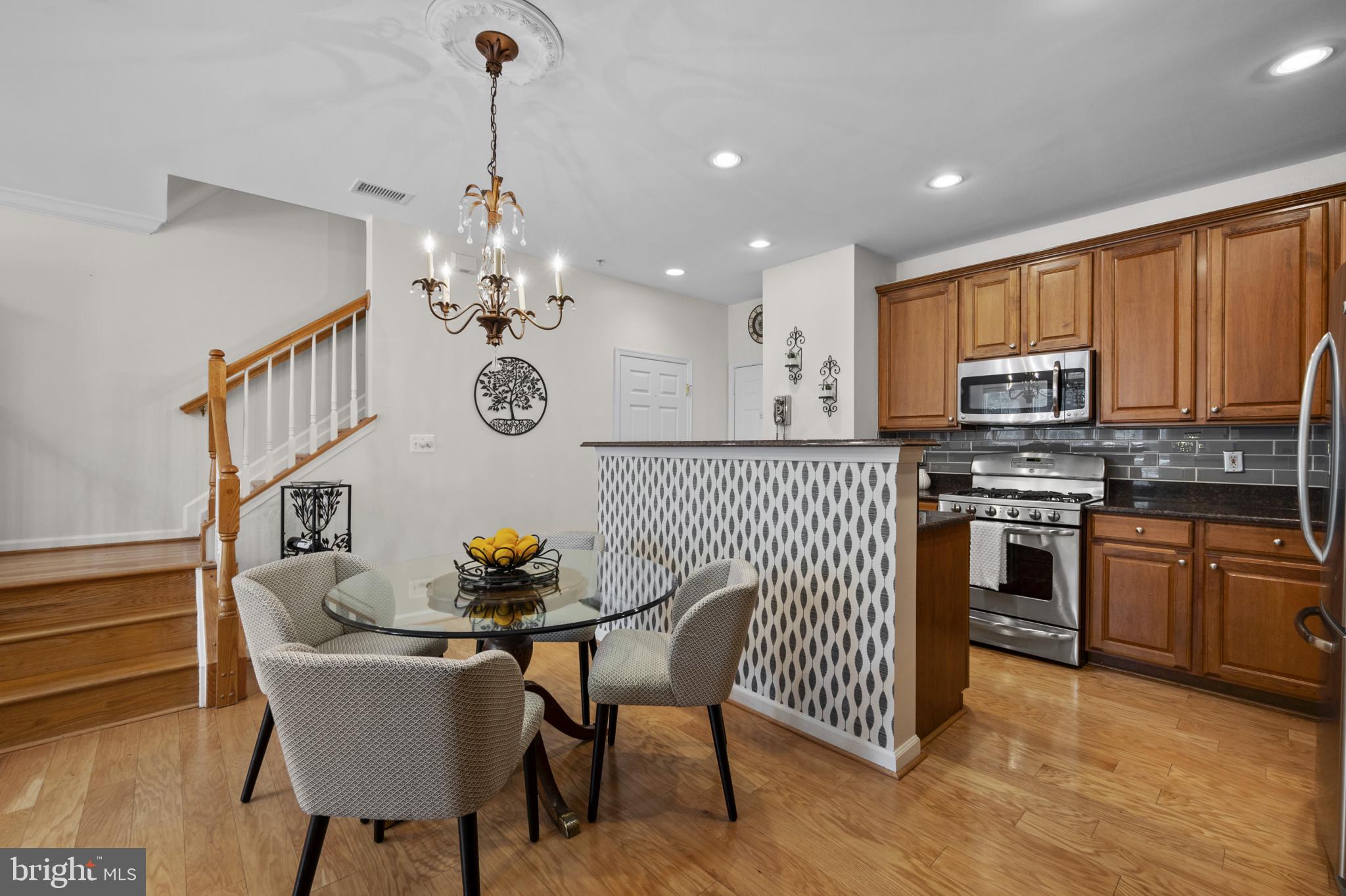 LAKELANDS - Residential